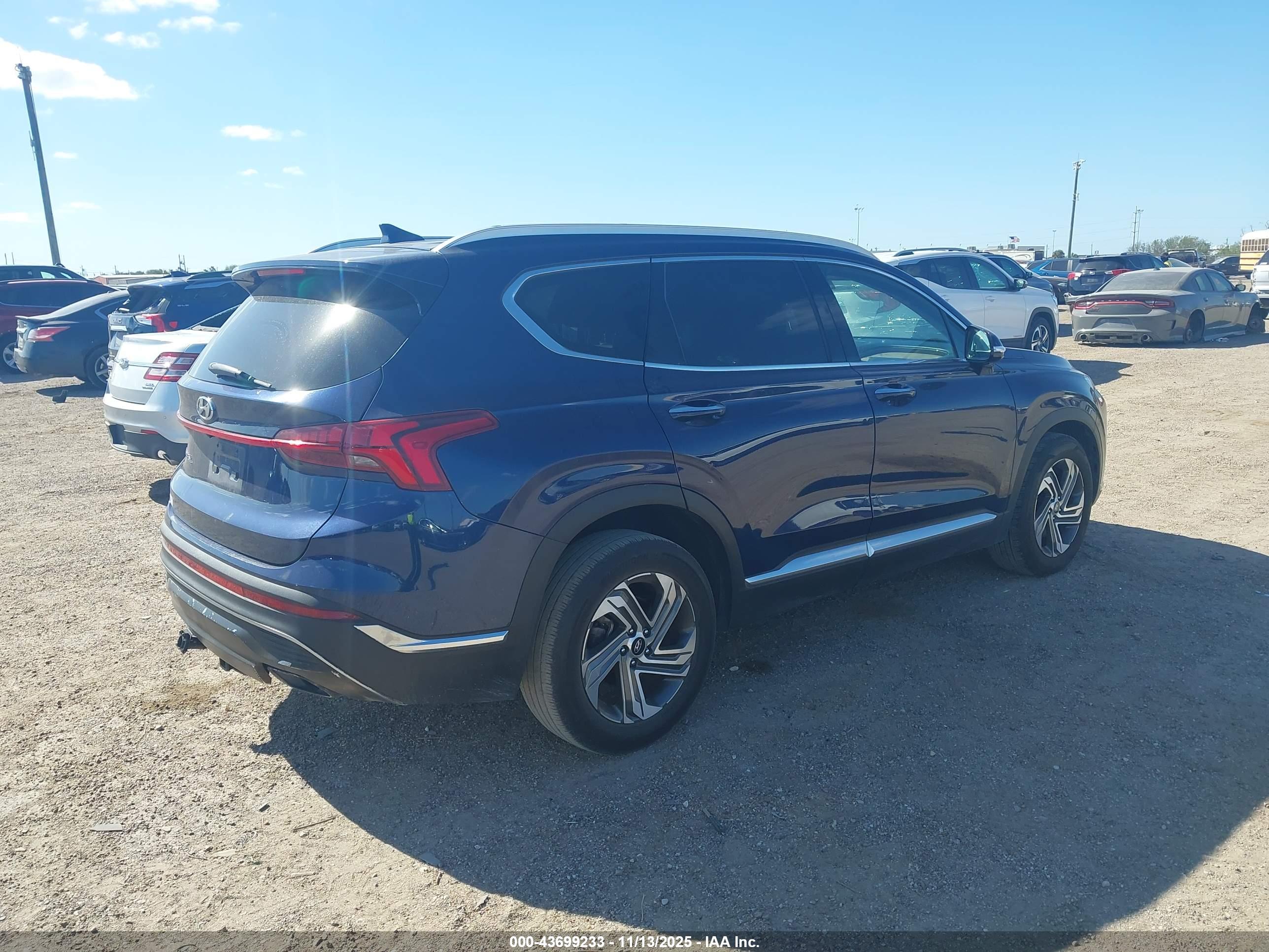 HYUNDAI SANTA image 4