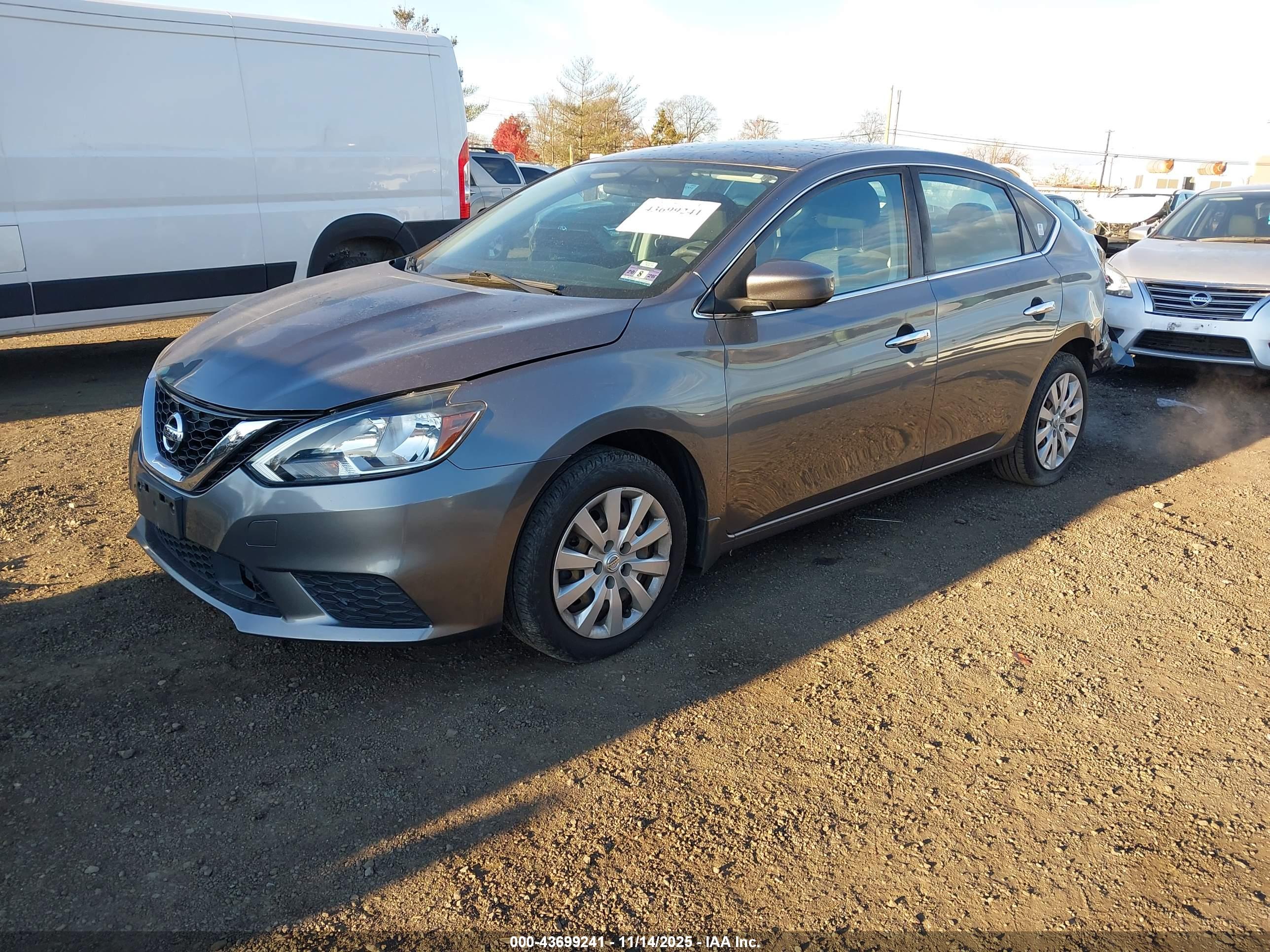 NISSAN SENTRA image 2