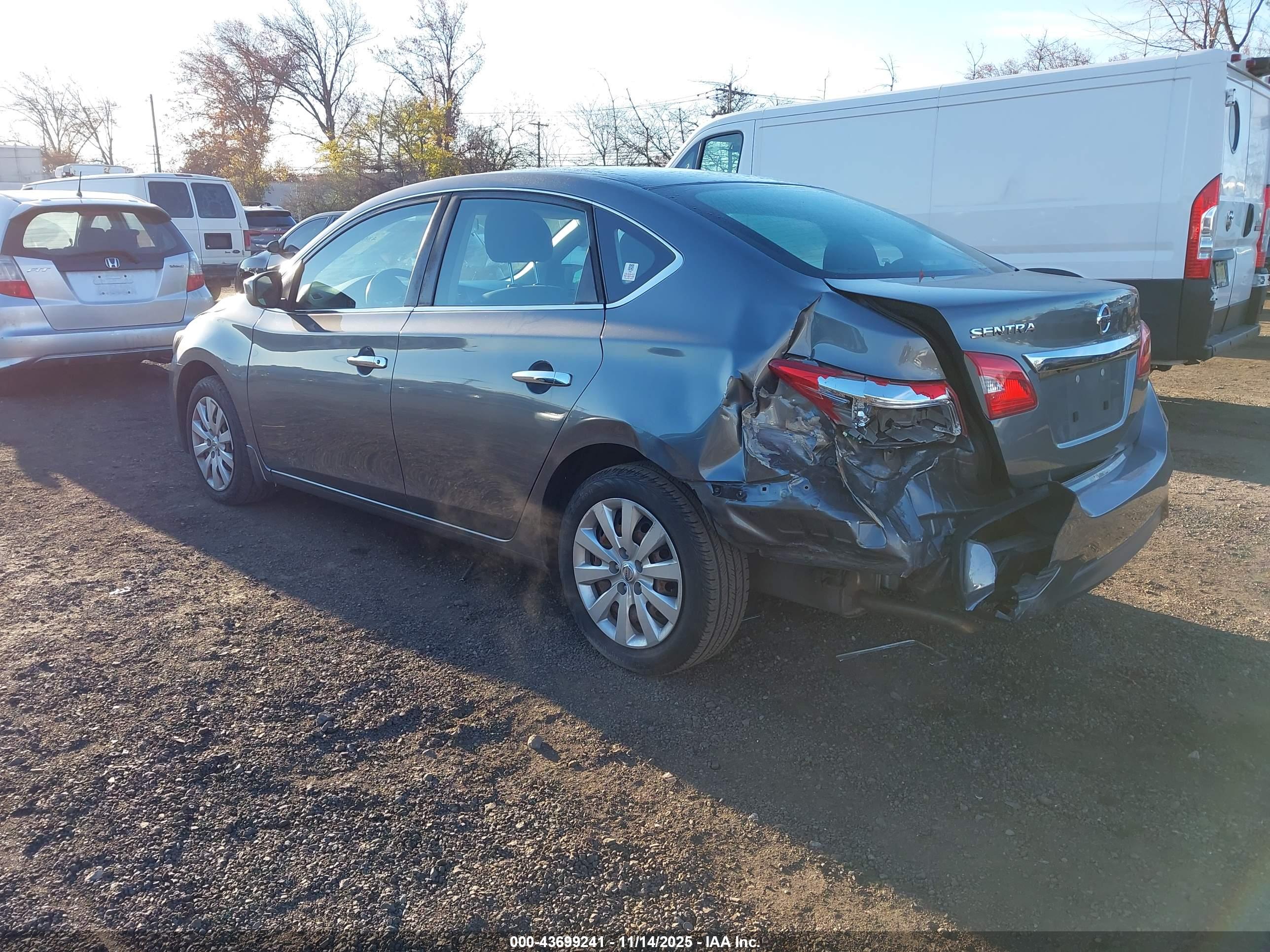 NISSAN SENTRA image 3