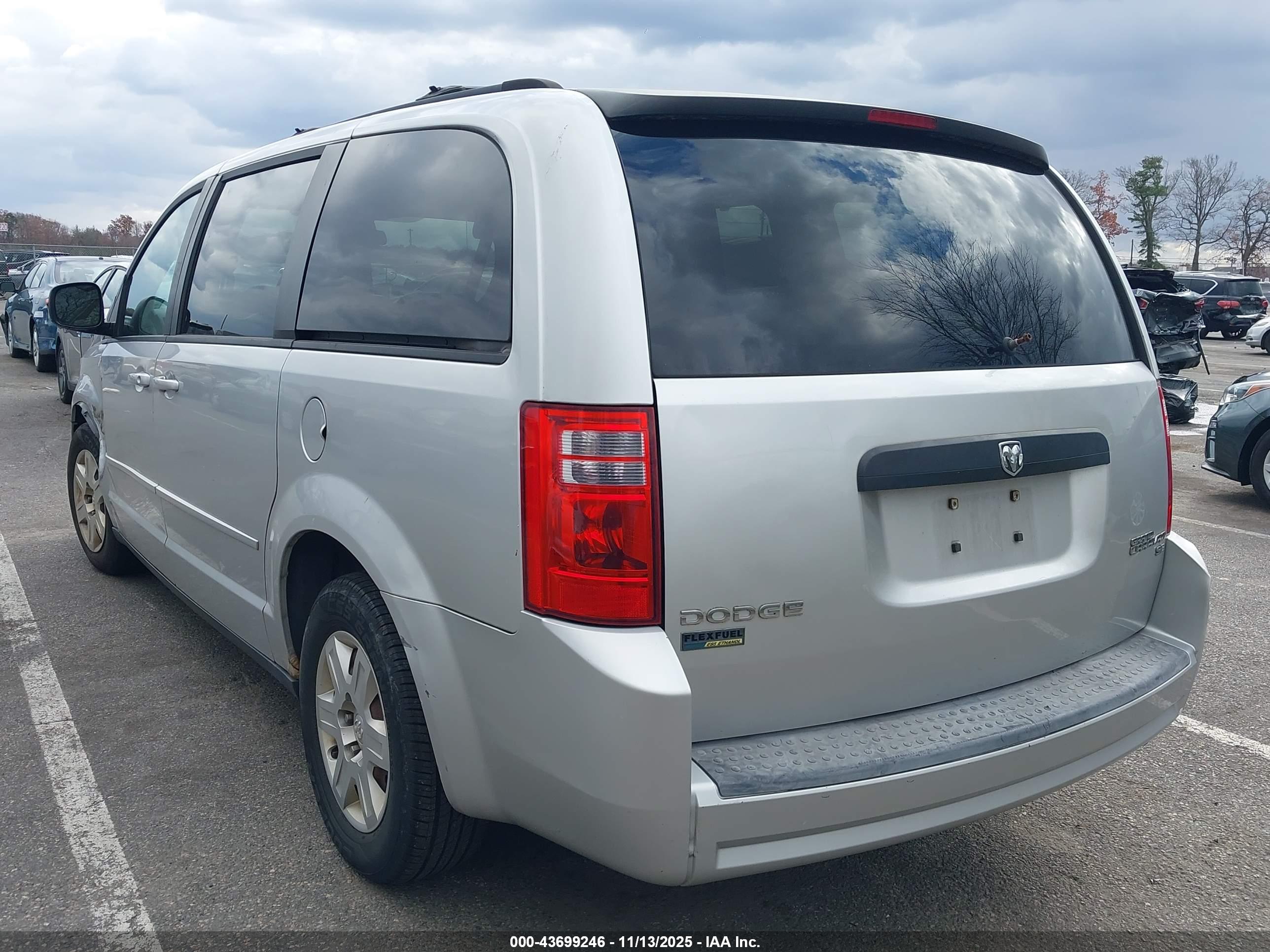 DODGE GRAND image 3