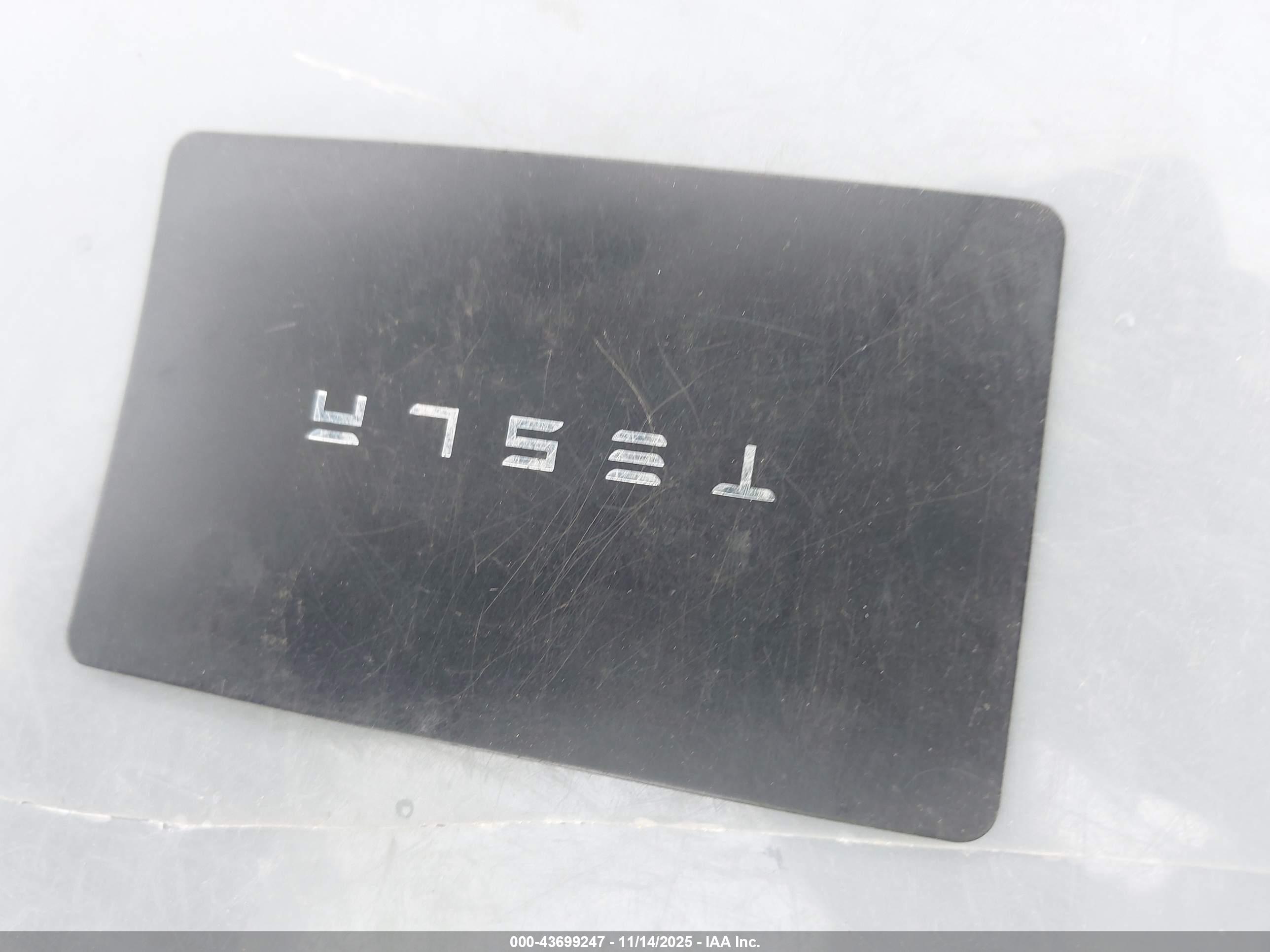 TESLA MODEL image 11