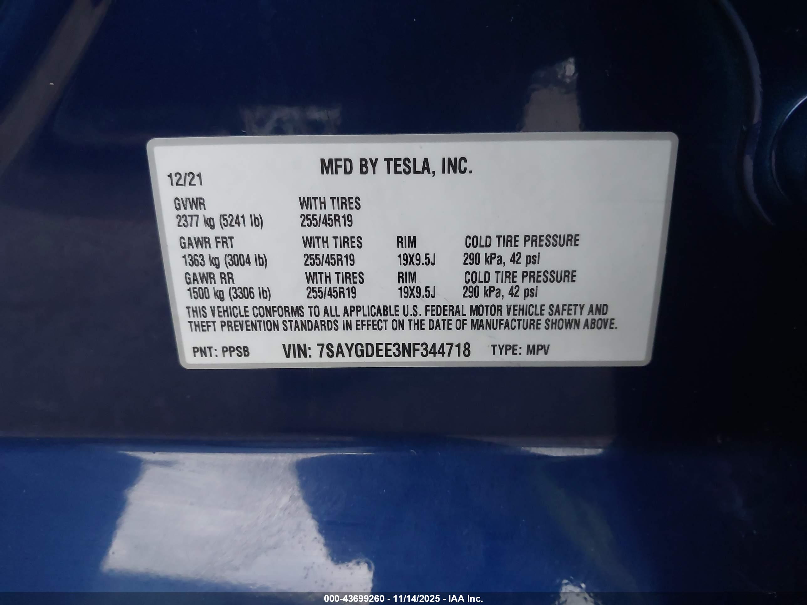 TESLA MODEL image 9