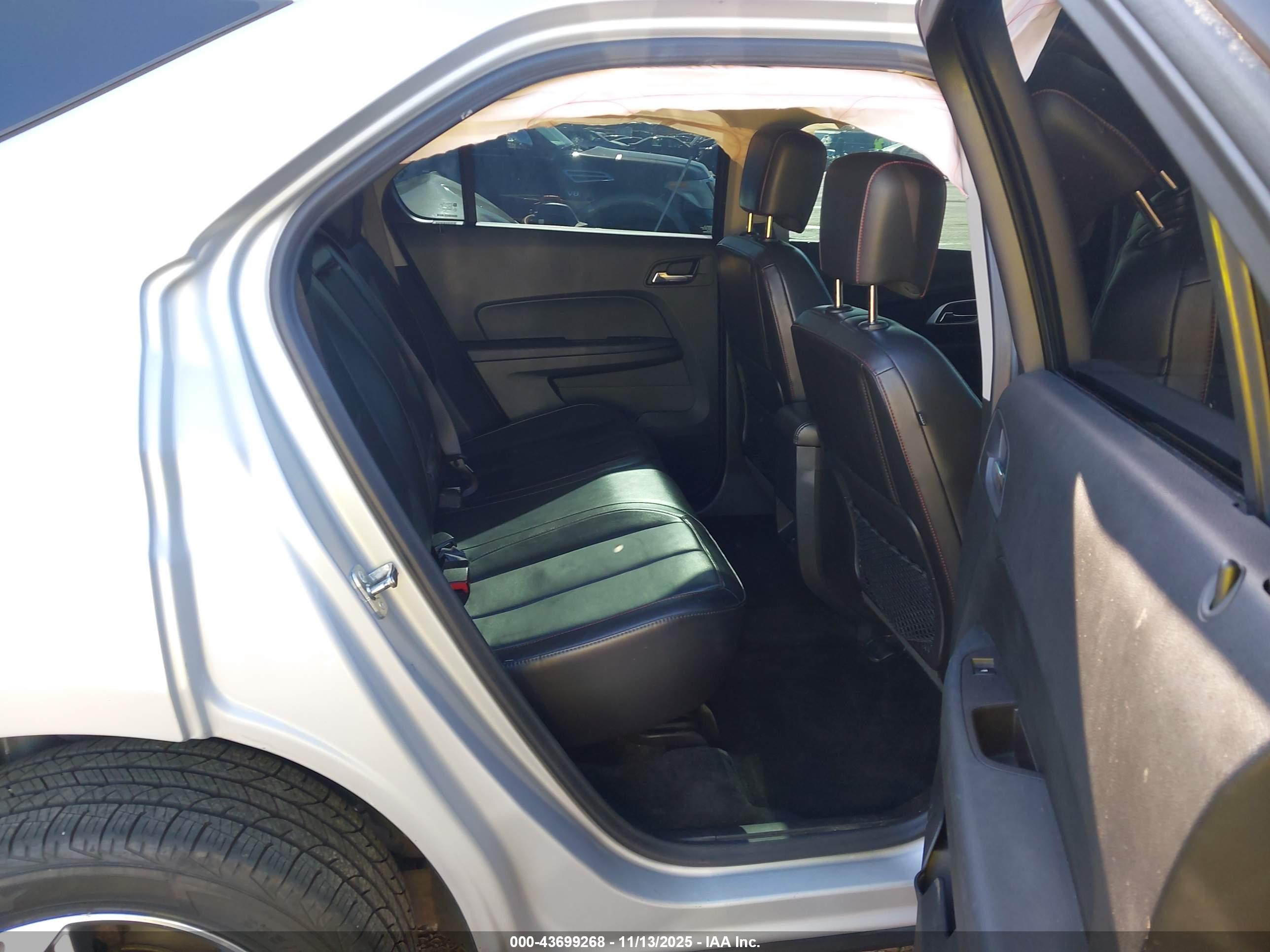 CHEVROLET EQUINOX image 8