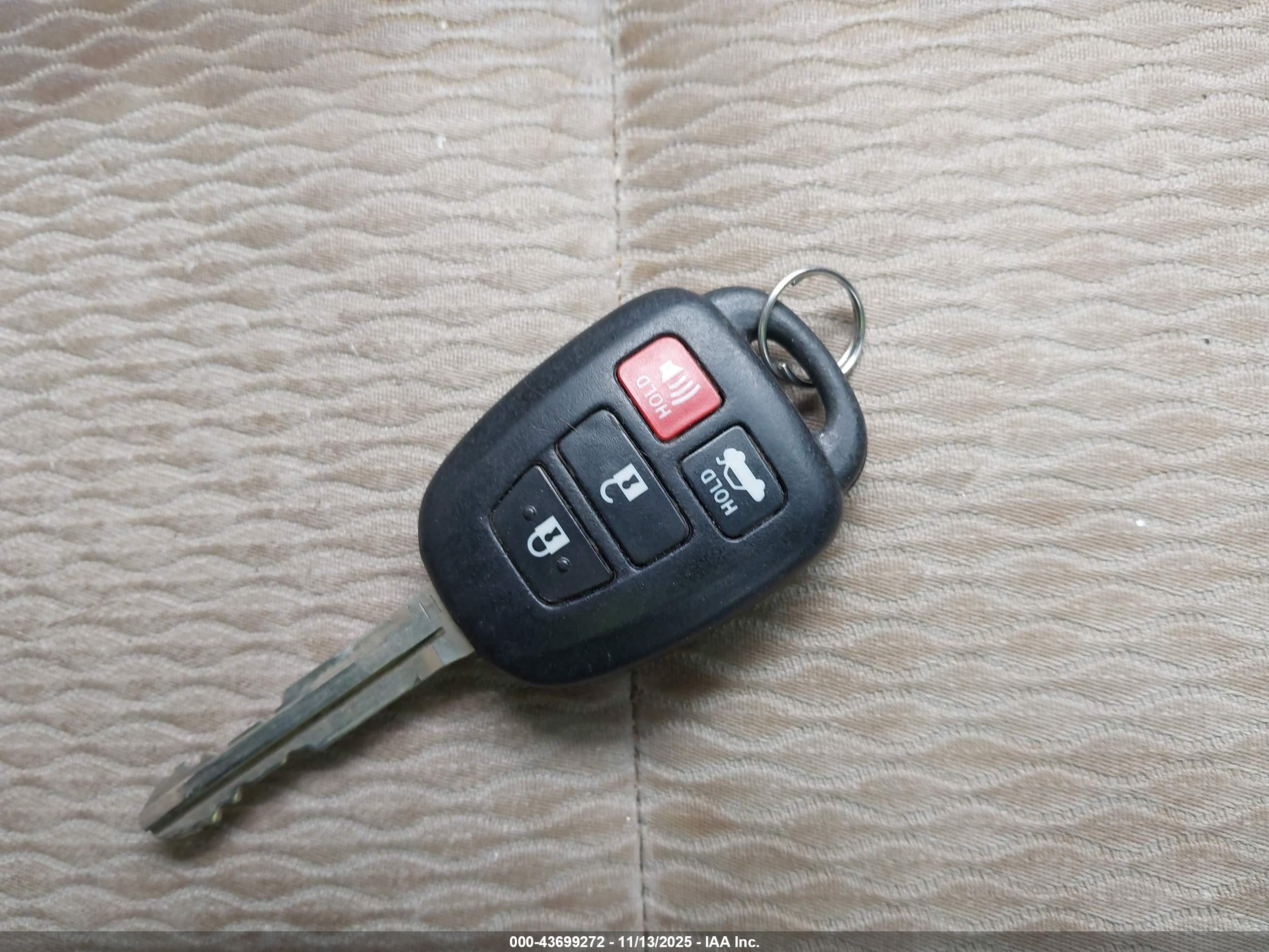TOYOTA COROLLA image 11