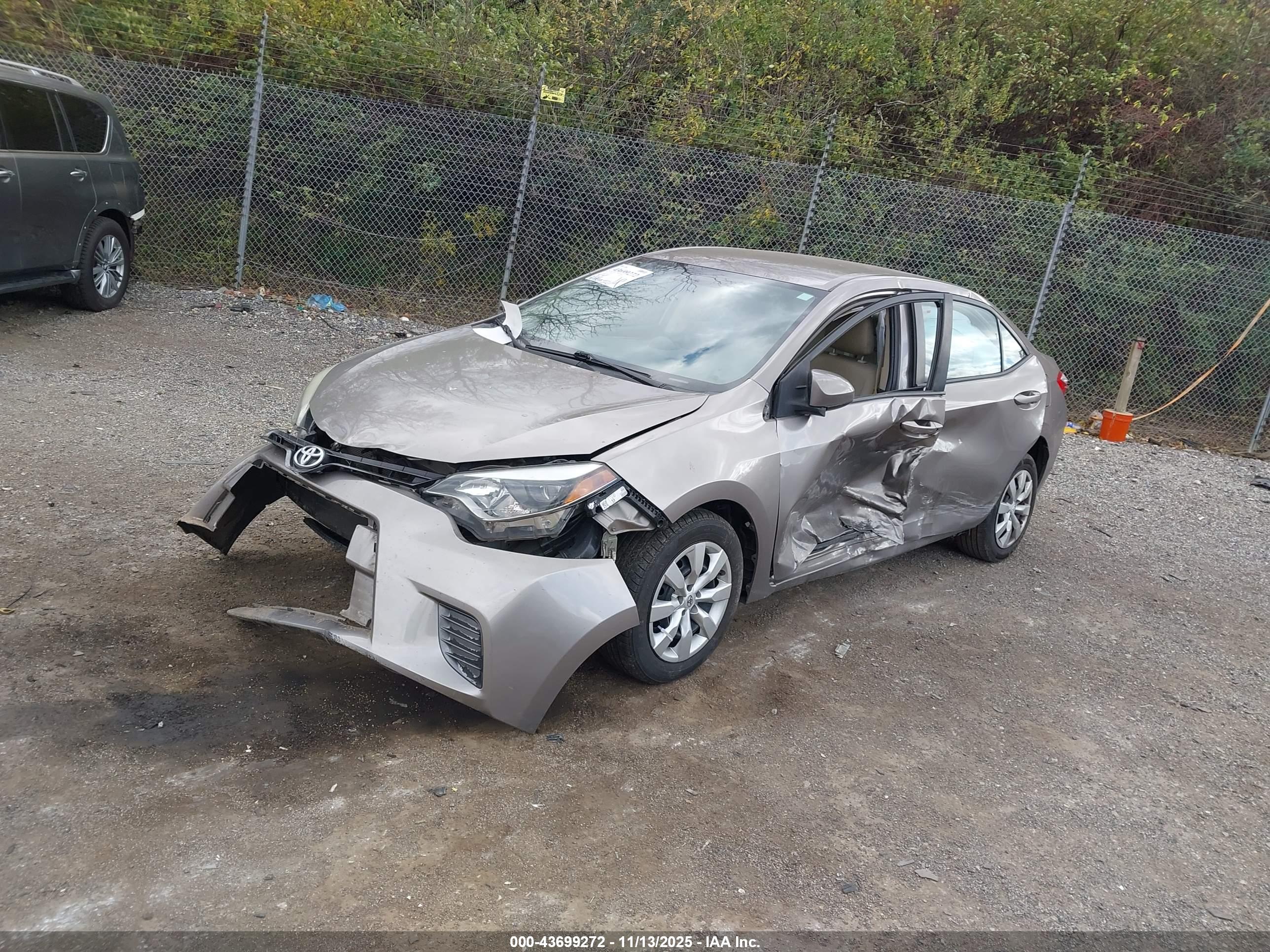 TOYOTA COROLLA image 2