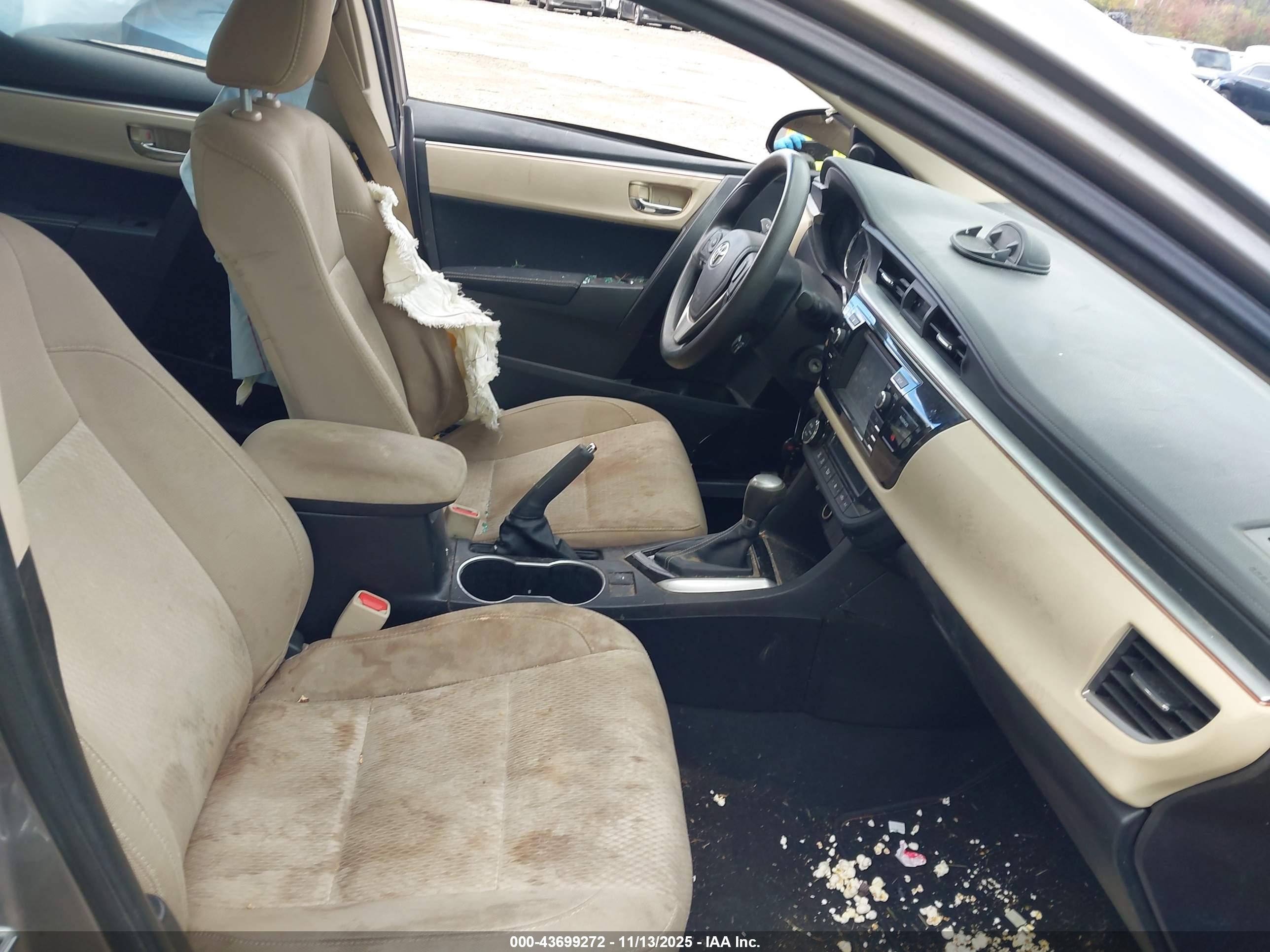 TOYOTA COROLLA image 5