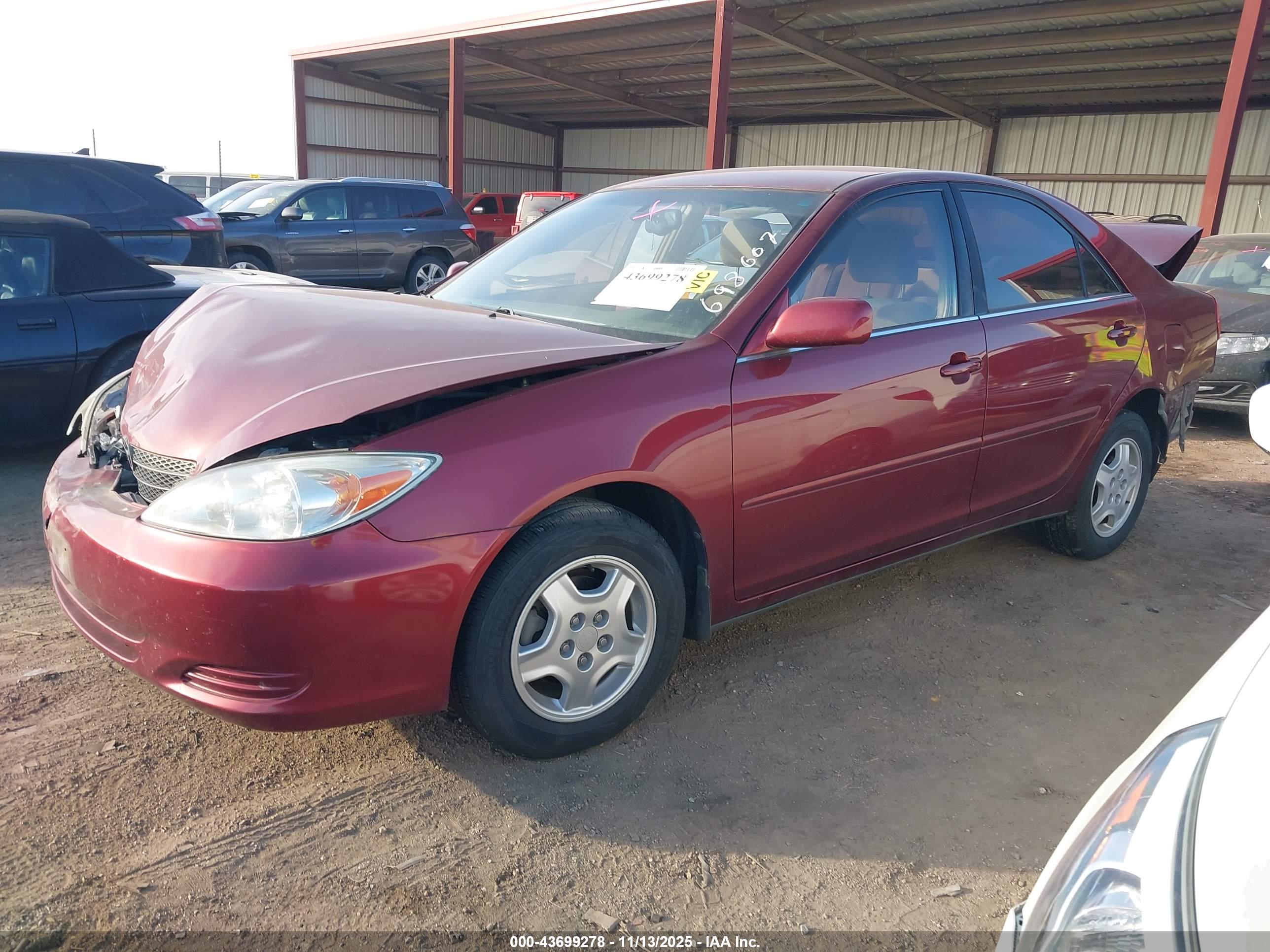 TOYOTA CAMRY image 2