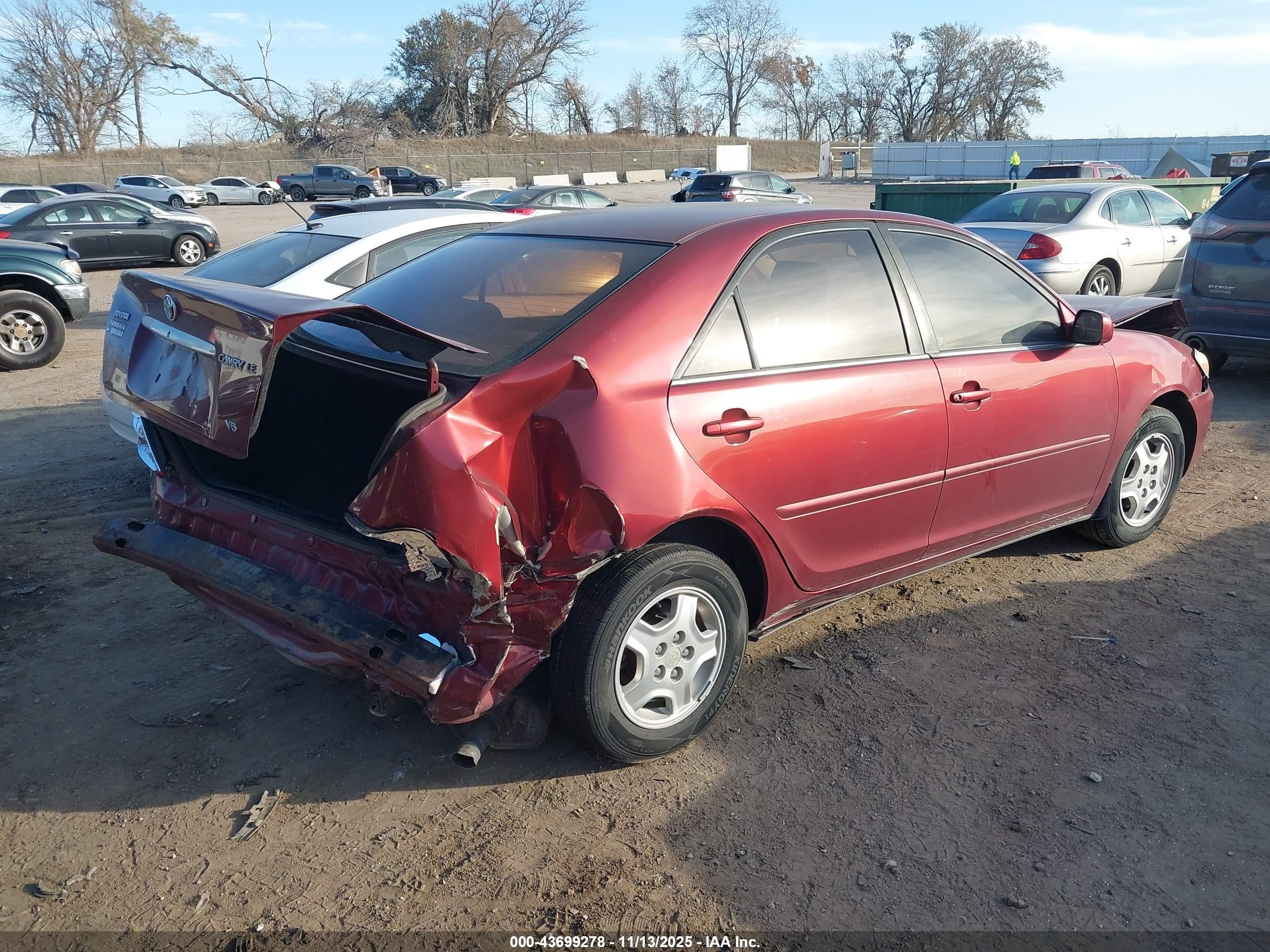 TOYOTA CAMRY image 4