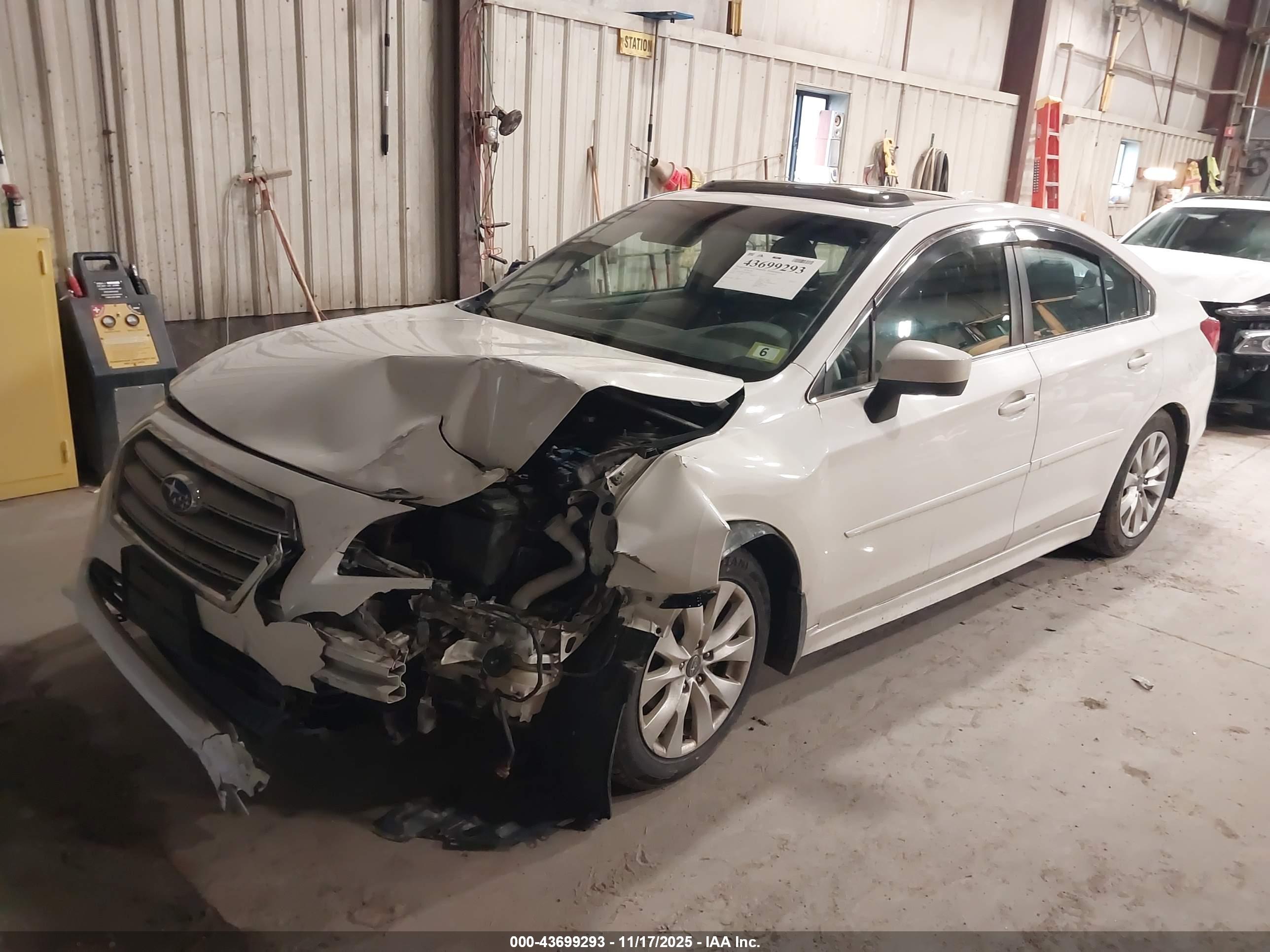 SUBARU LEGACY image 2