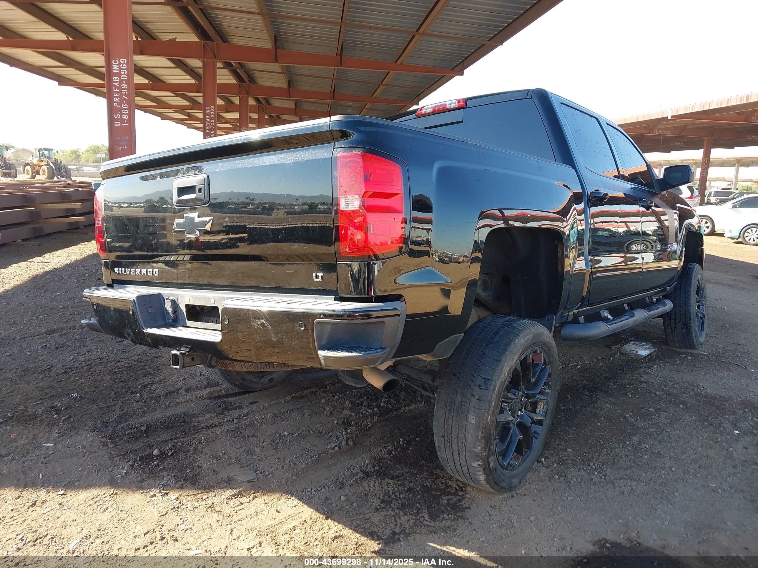 CHEVROLET SILVERADO image 4