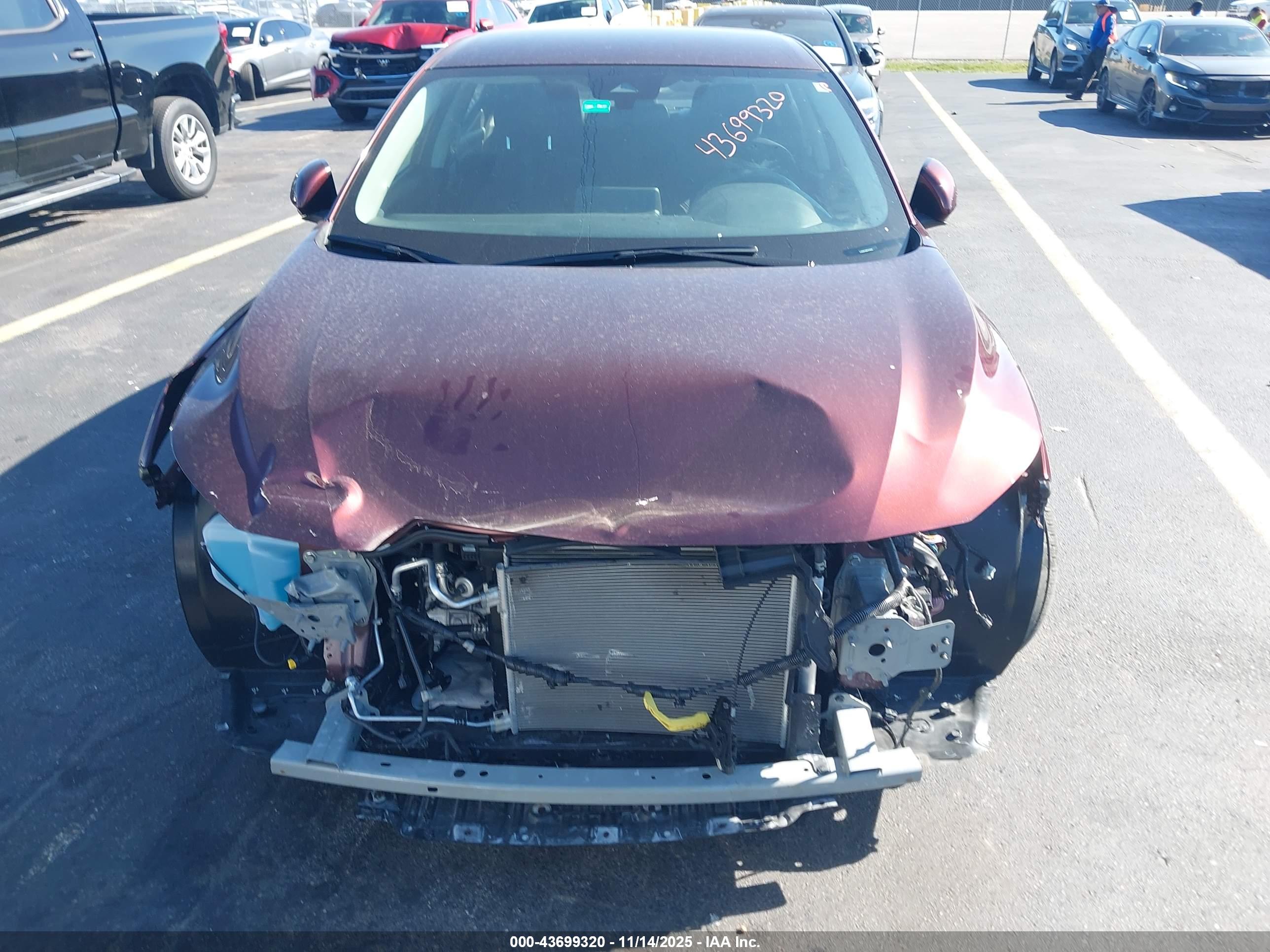 NISSAN SENTRA image 6