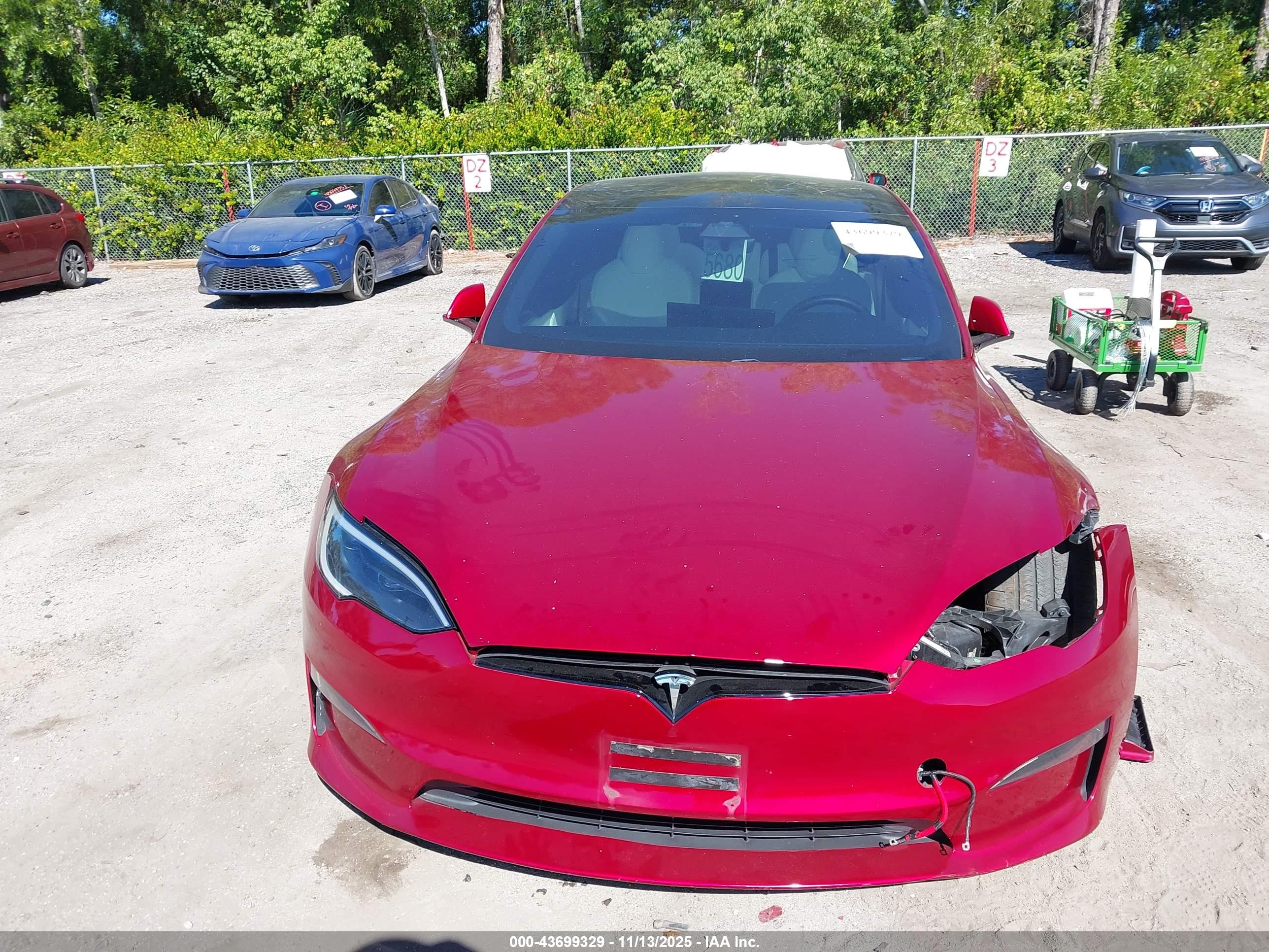 TESLA MODEL image 6