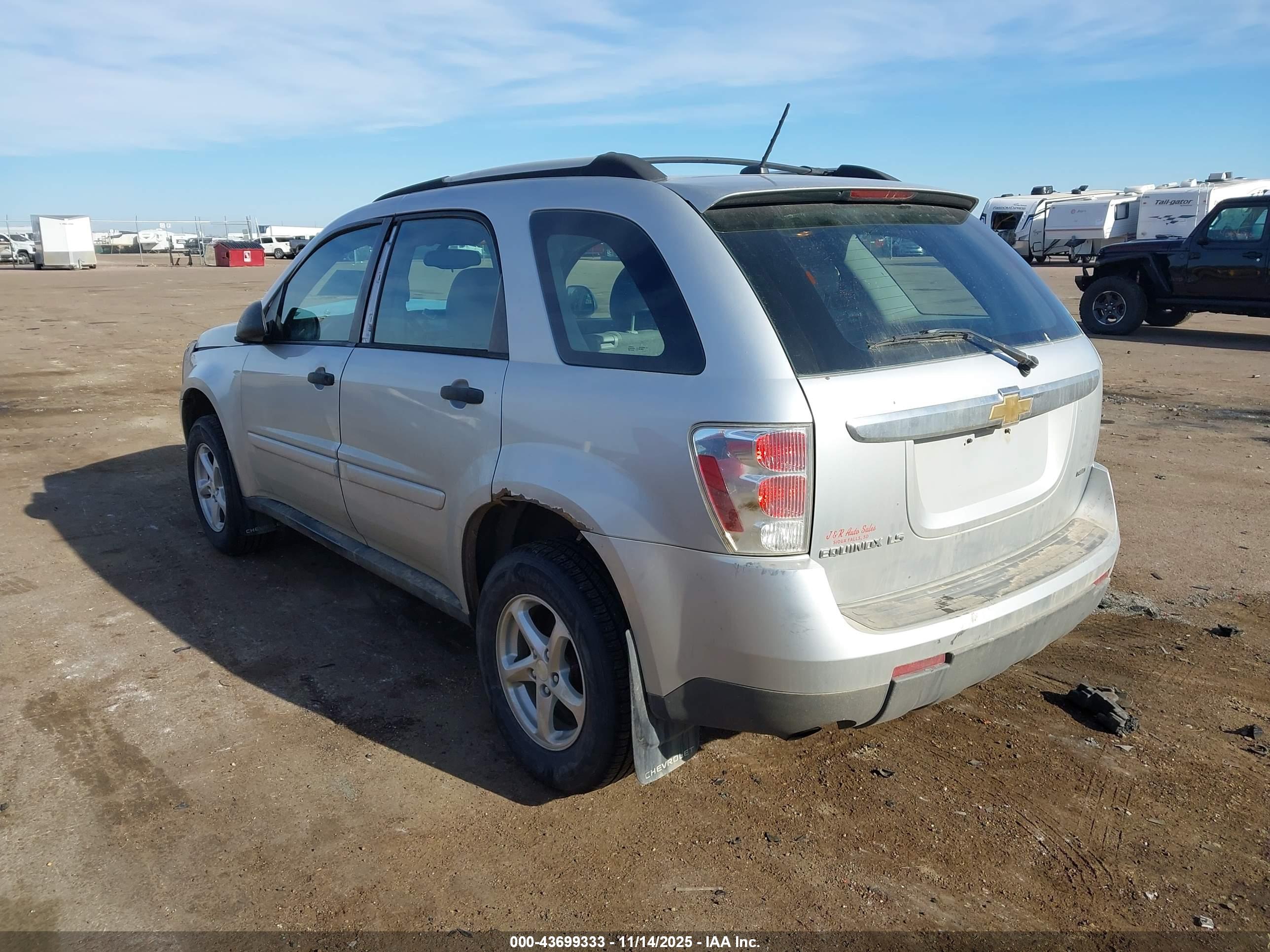 CHEVROLET EQUINOX image 3