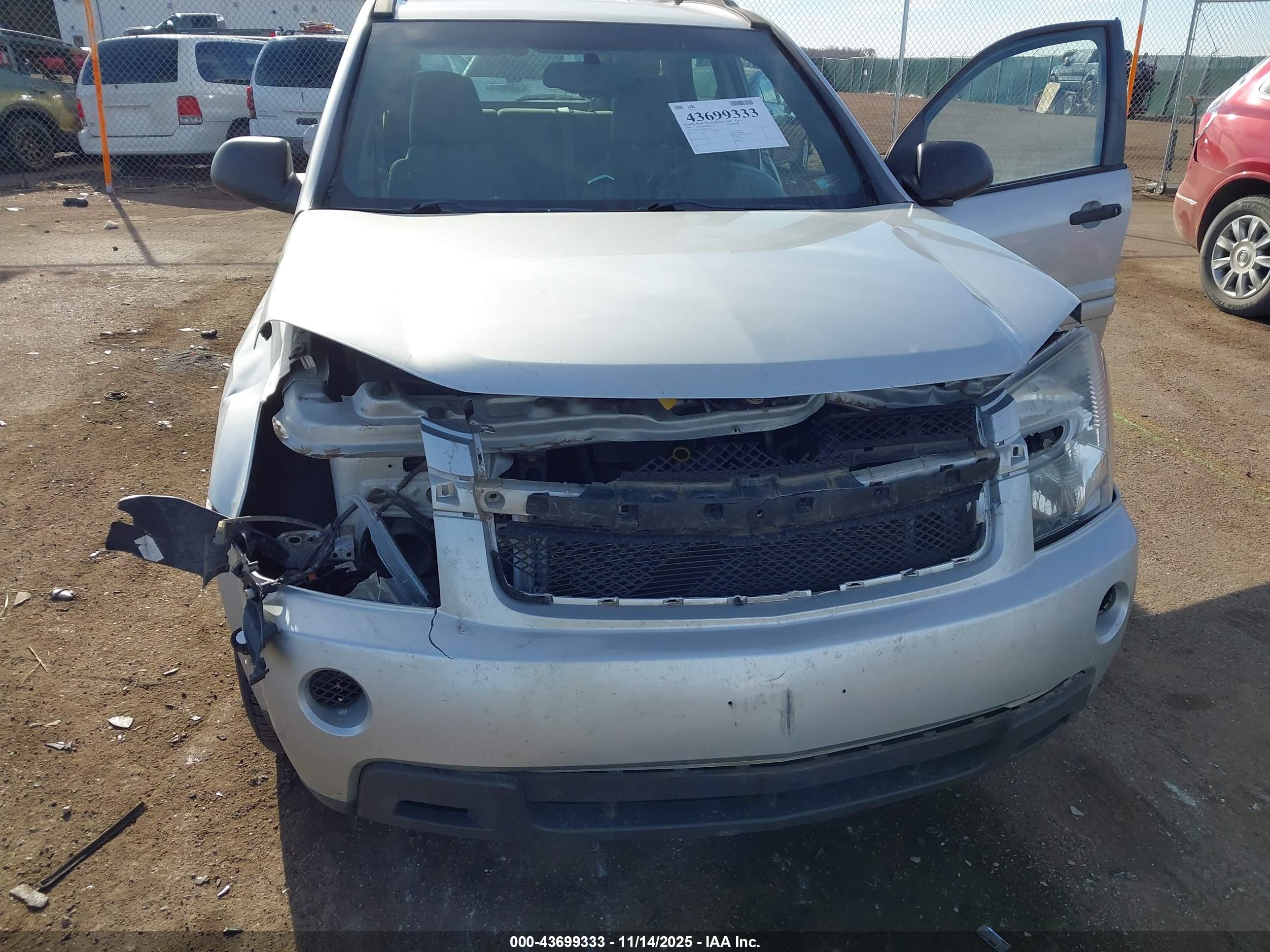 CHEVROLET EQUINOX image 6