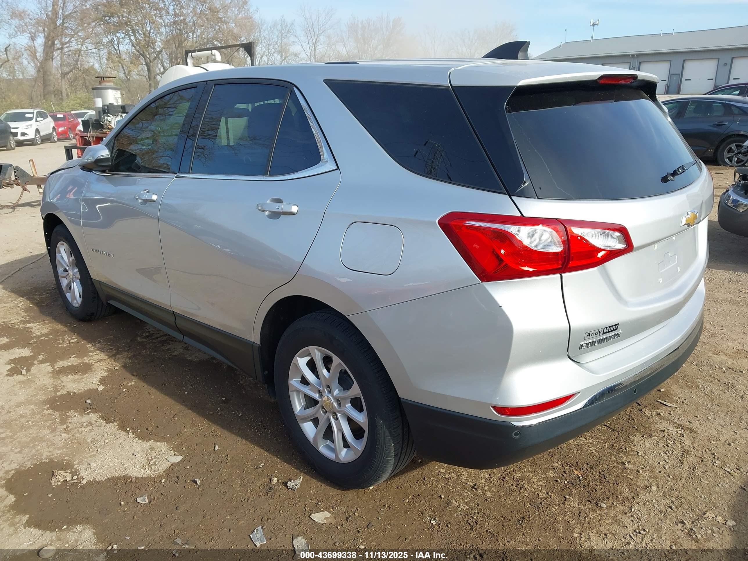 CHEVROLET EQUINOX image 3