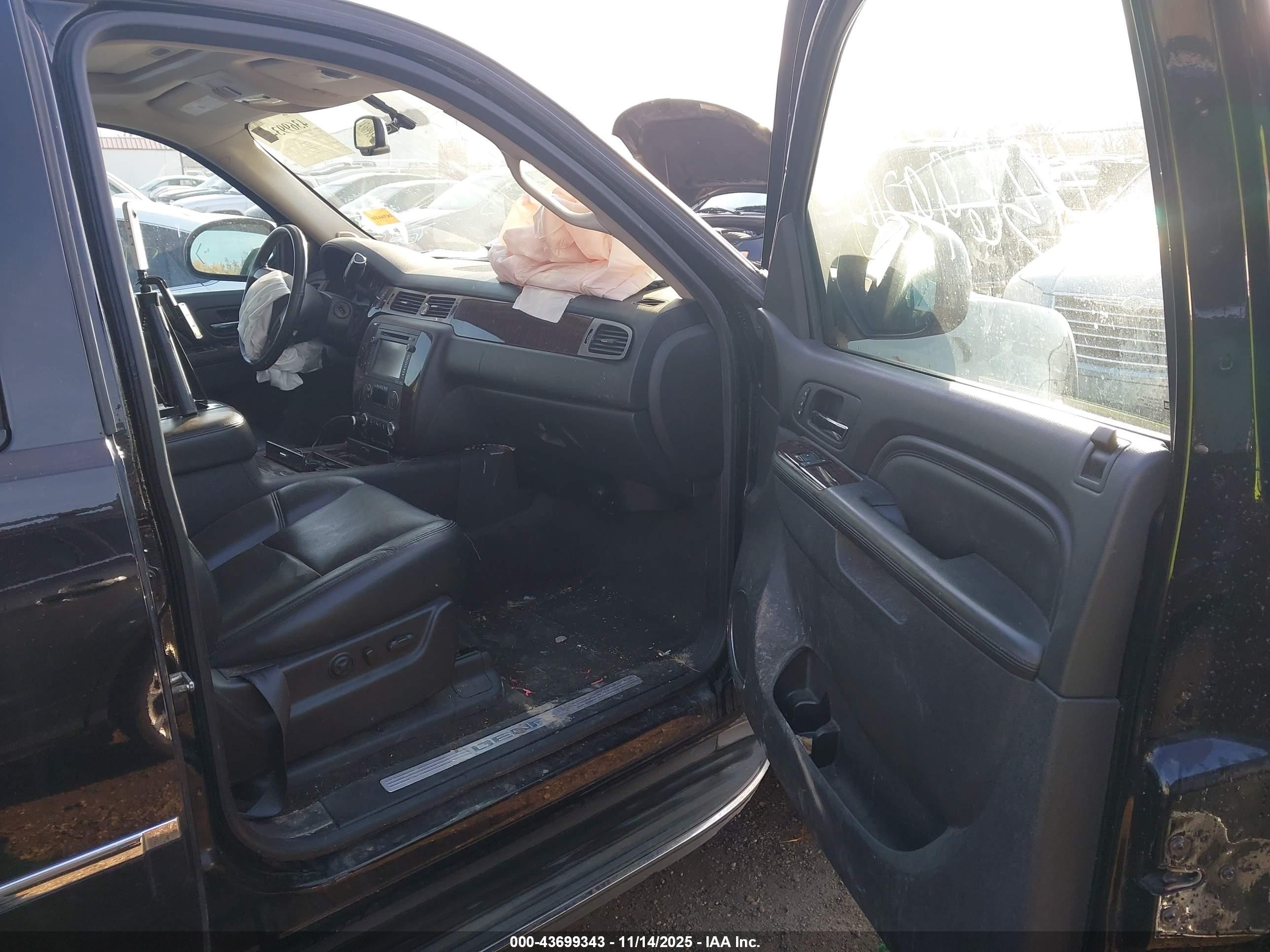 GMC YUKON image 5