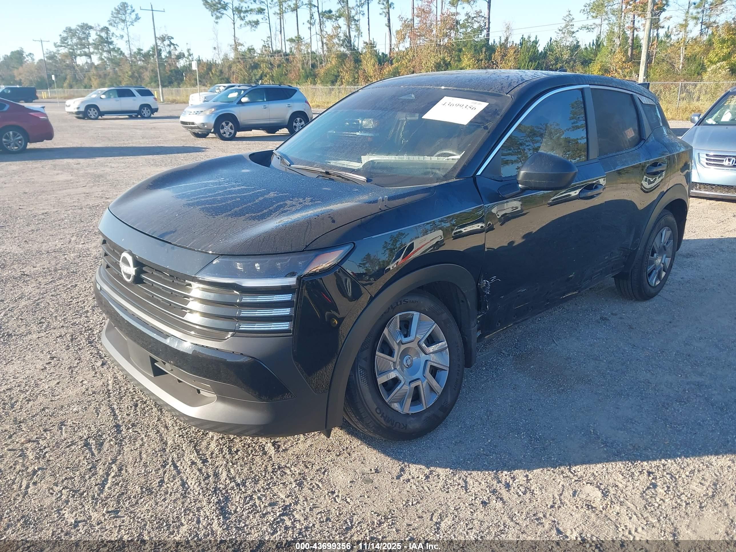 NISSAN KICKS image 2