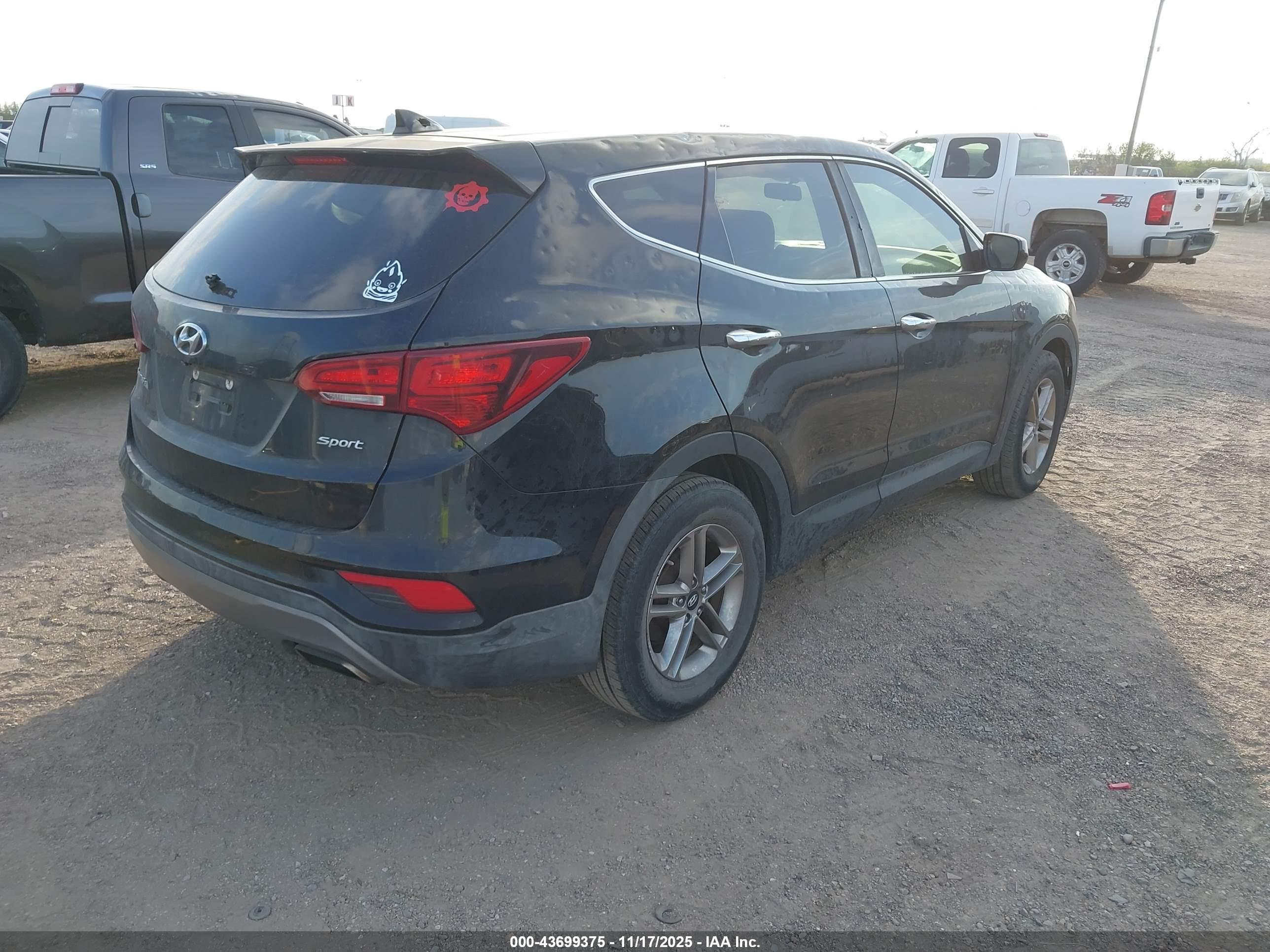 HYUNDAI SANTA image 4