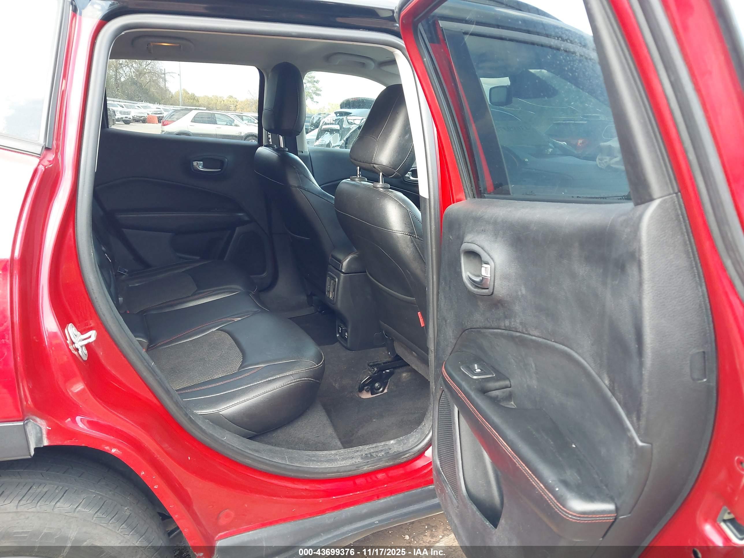 JEEP COMPASS image 8