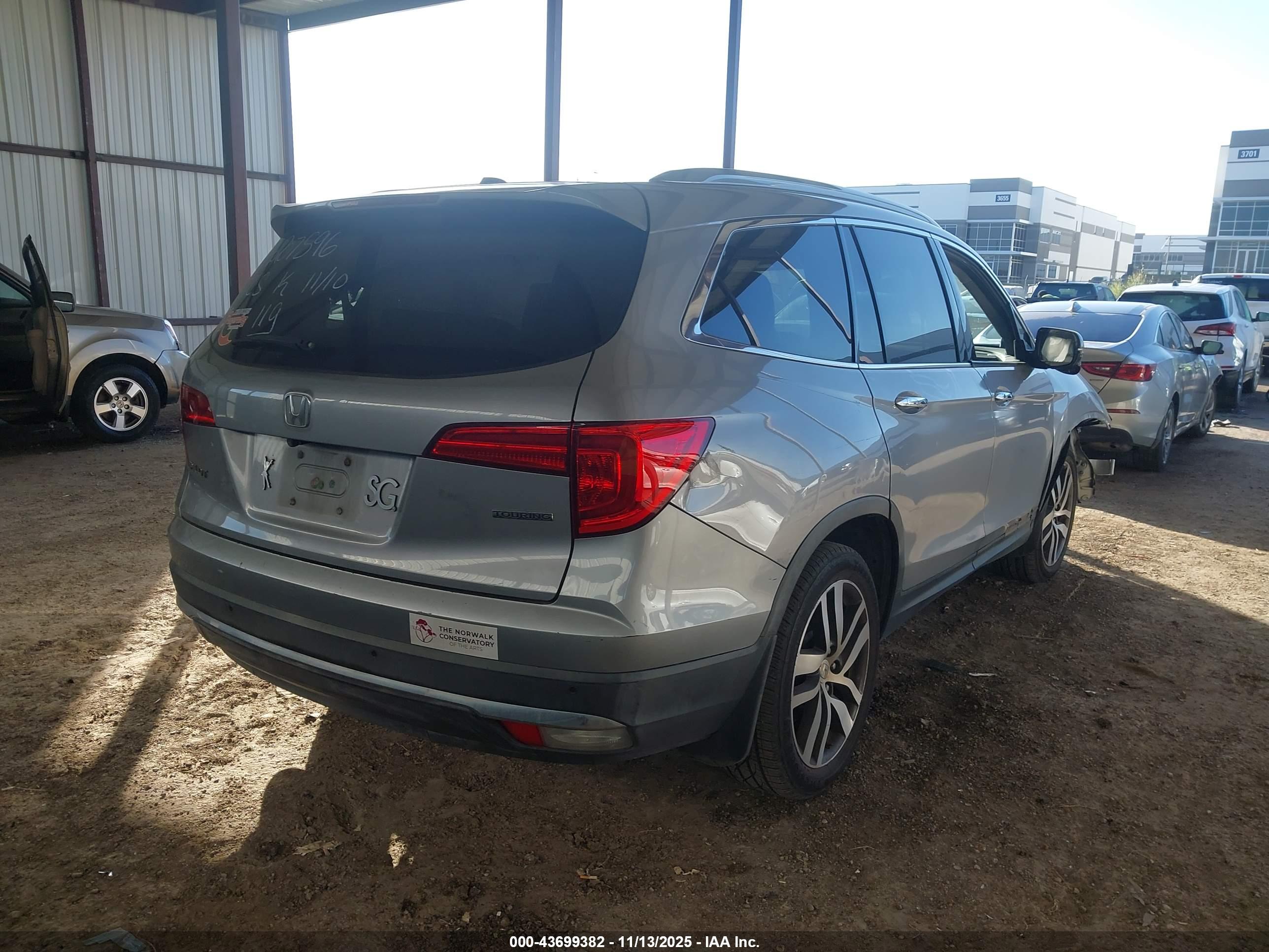 HONDA PILOT image 4