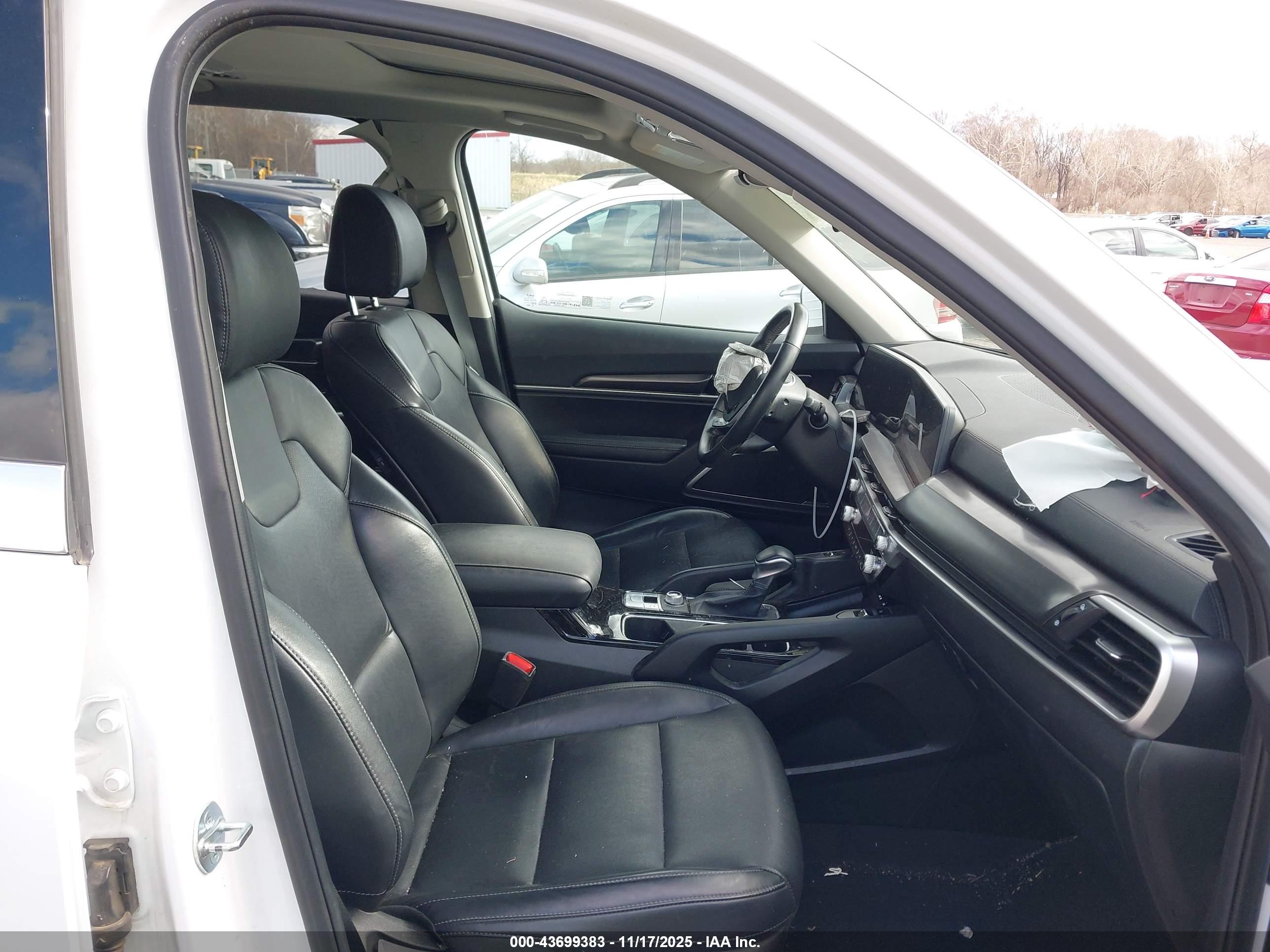 KIA TELLURIDE image 5