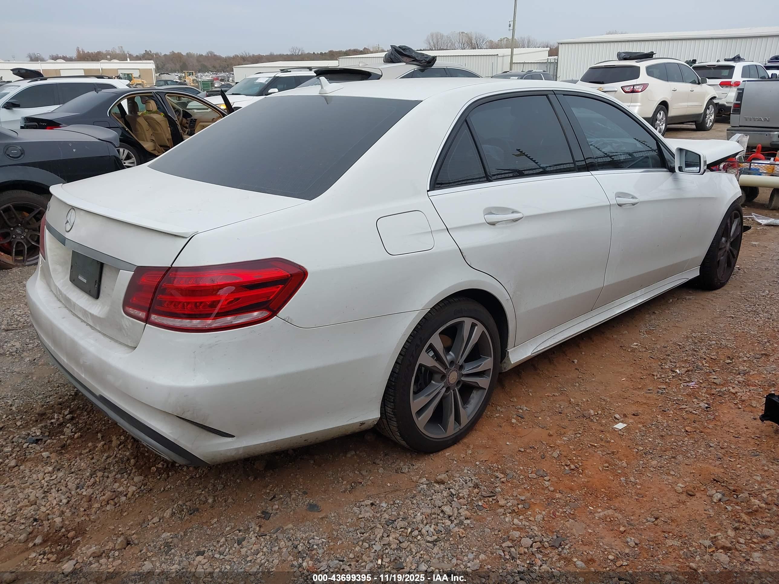 MERCEDES-BENZ E image 4