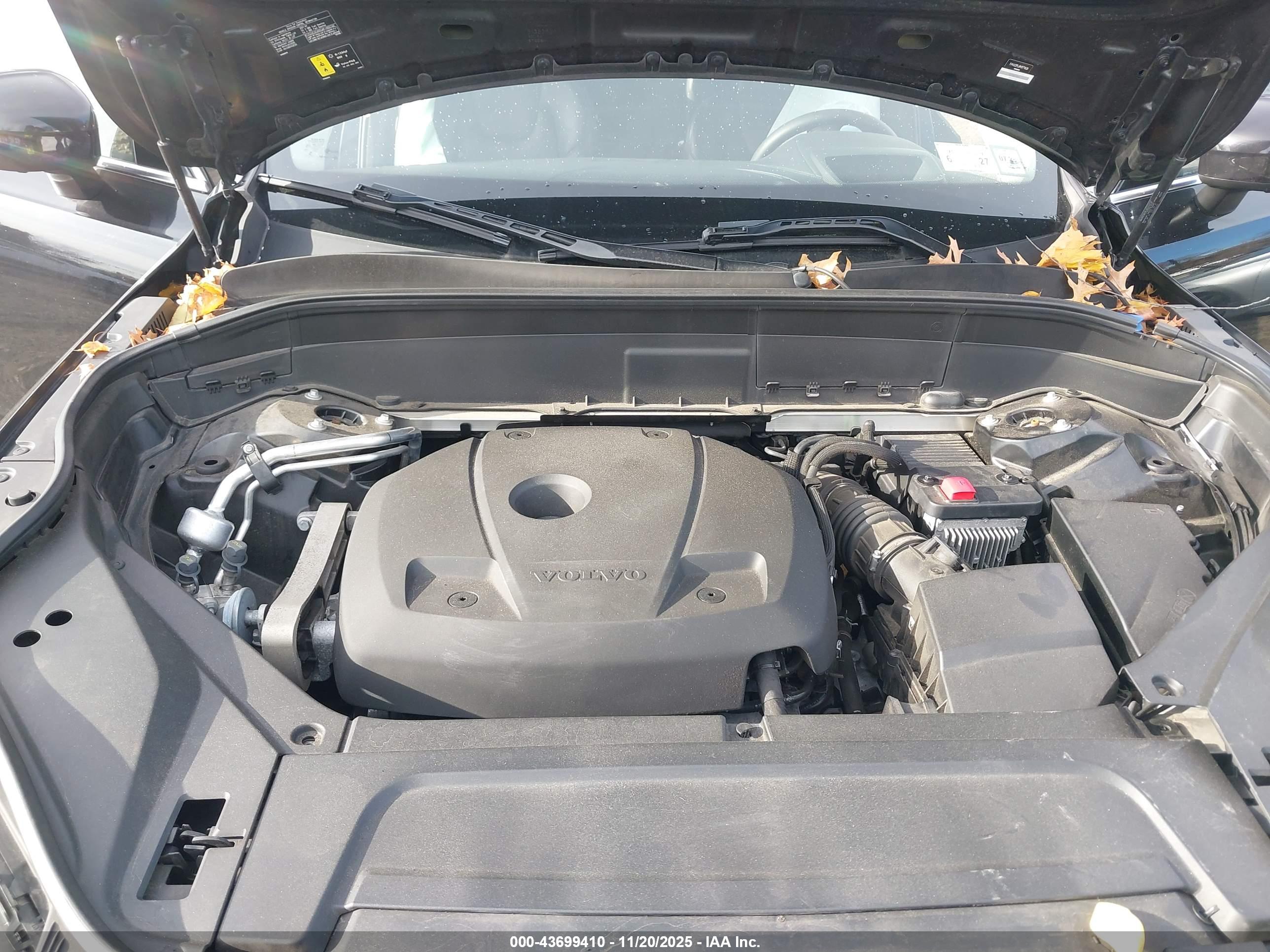 VOLVO XC90 image 10
