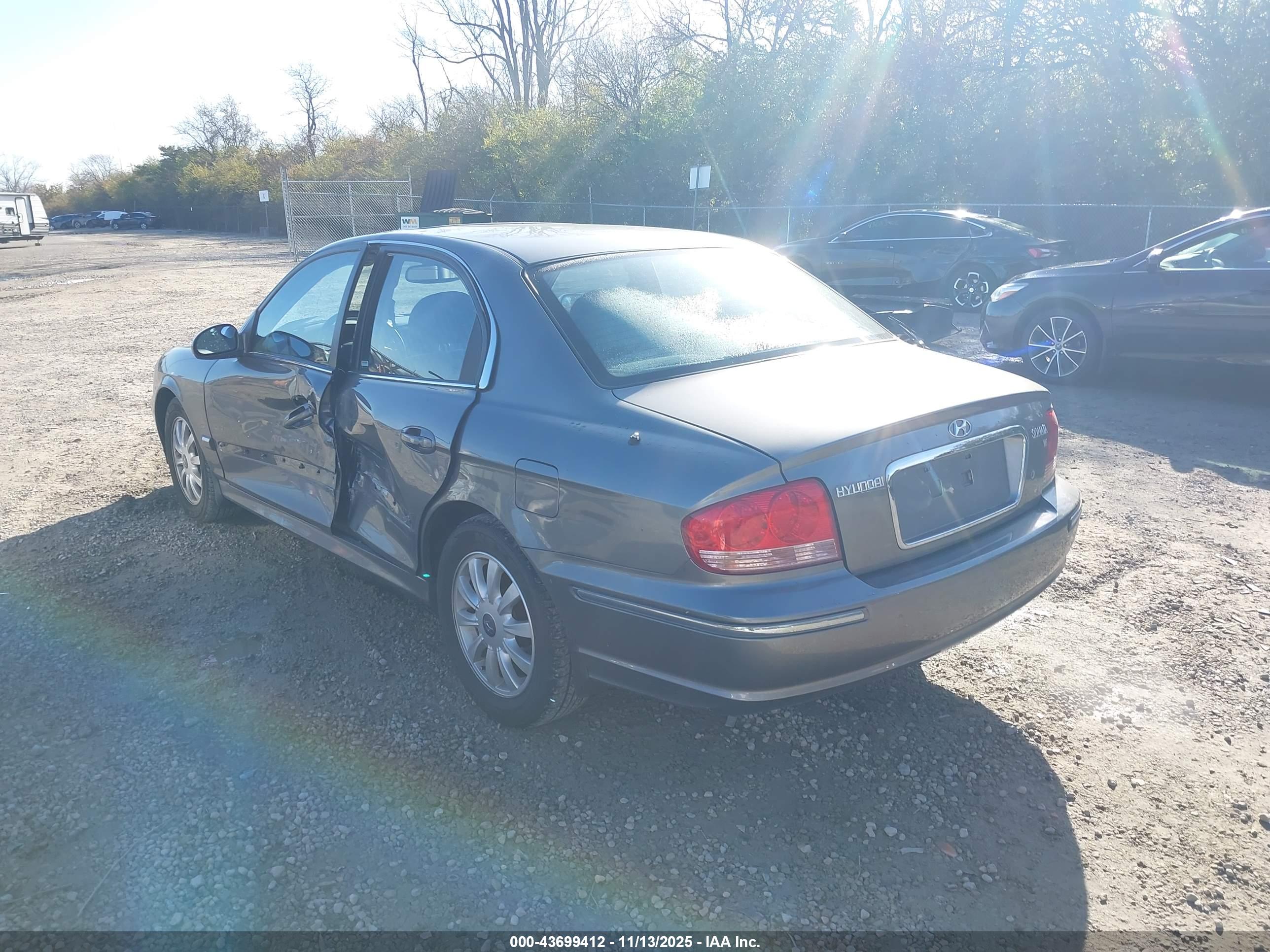 HYUNDAI SONATA image 3