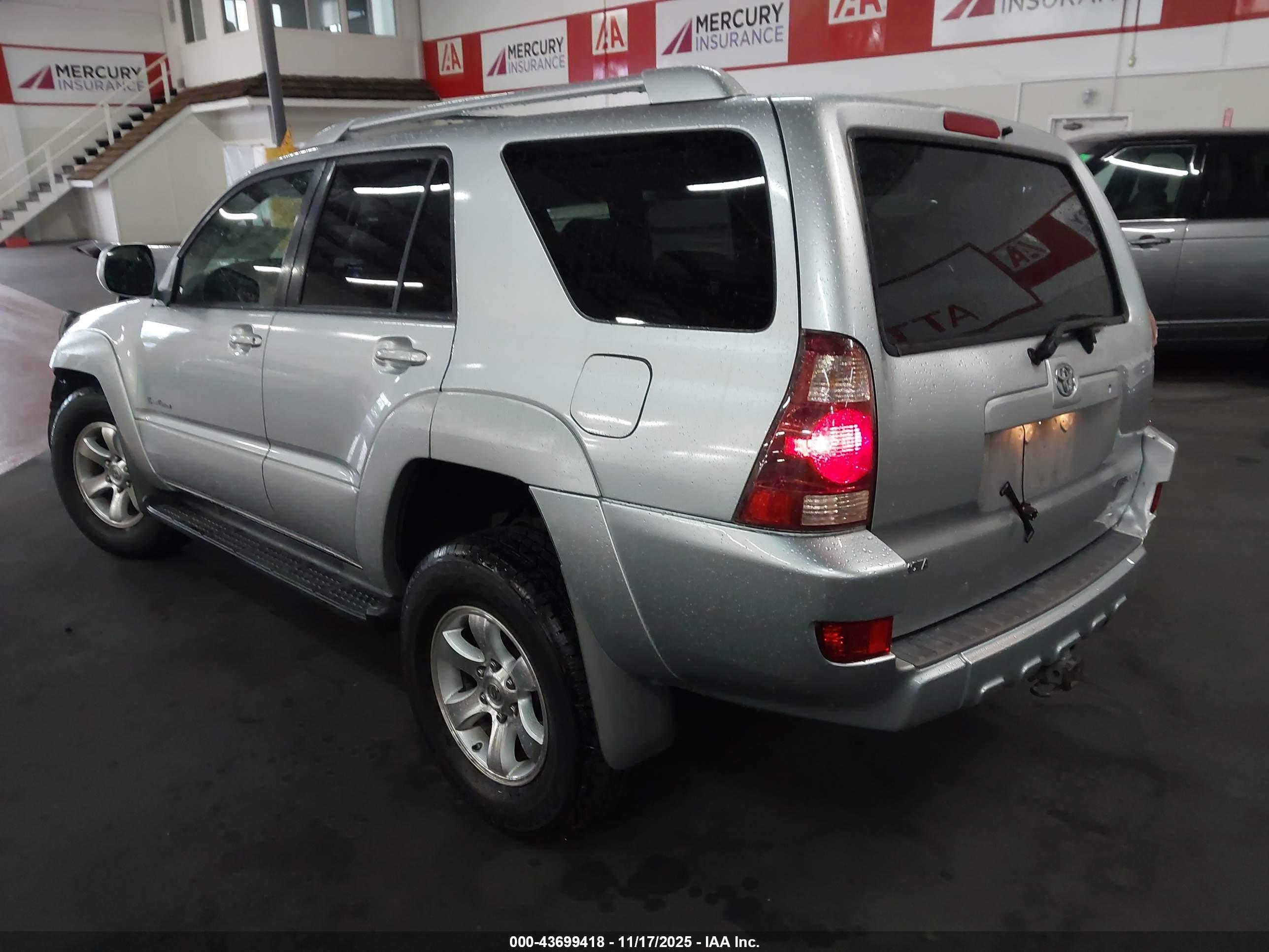 TOYOTA 4RUNNER image 3