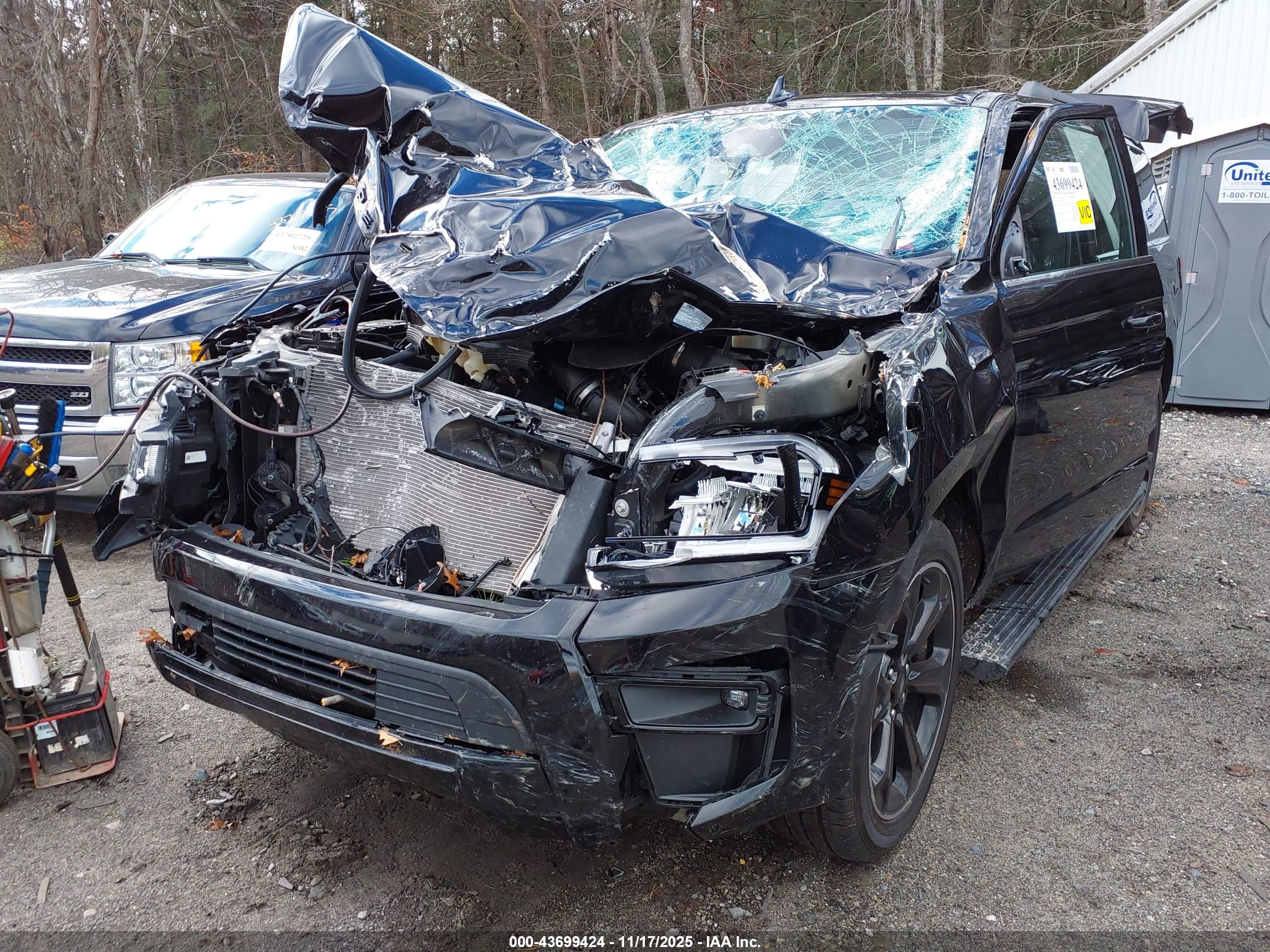 FORD EXPEDITION image 6