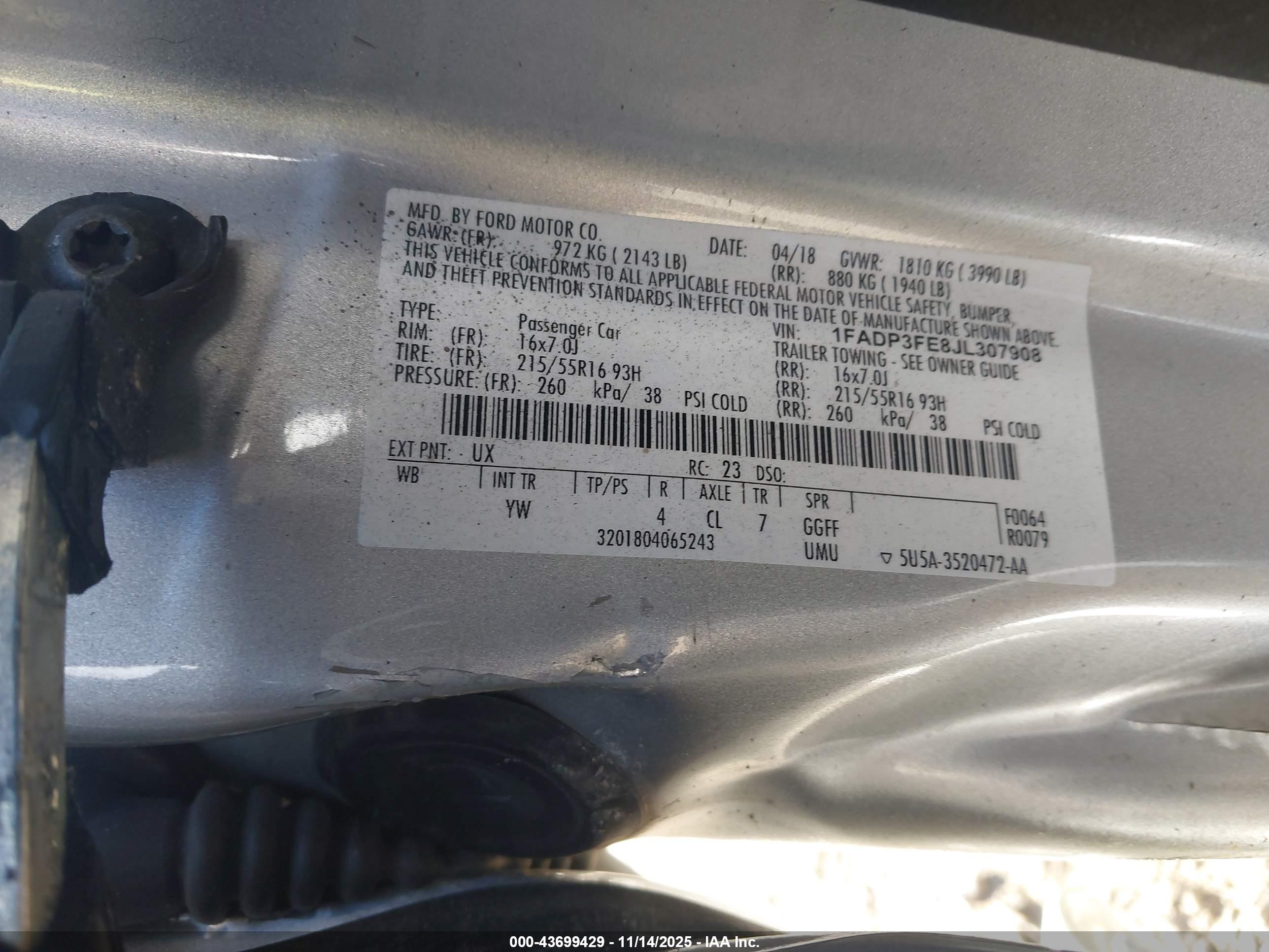 FORD FOCUS image 9