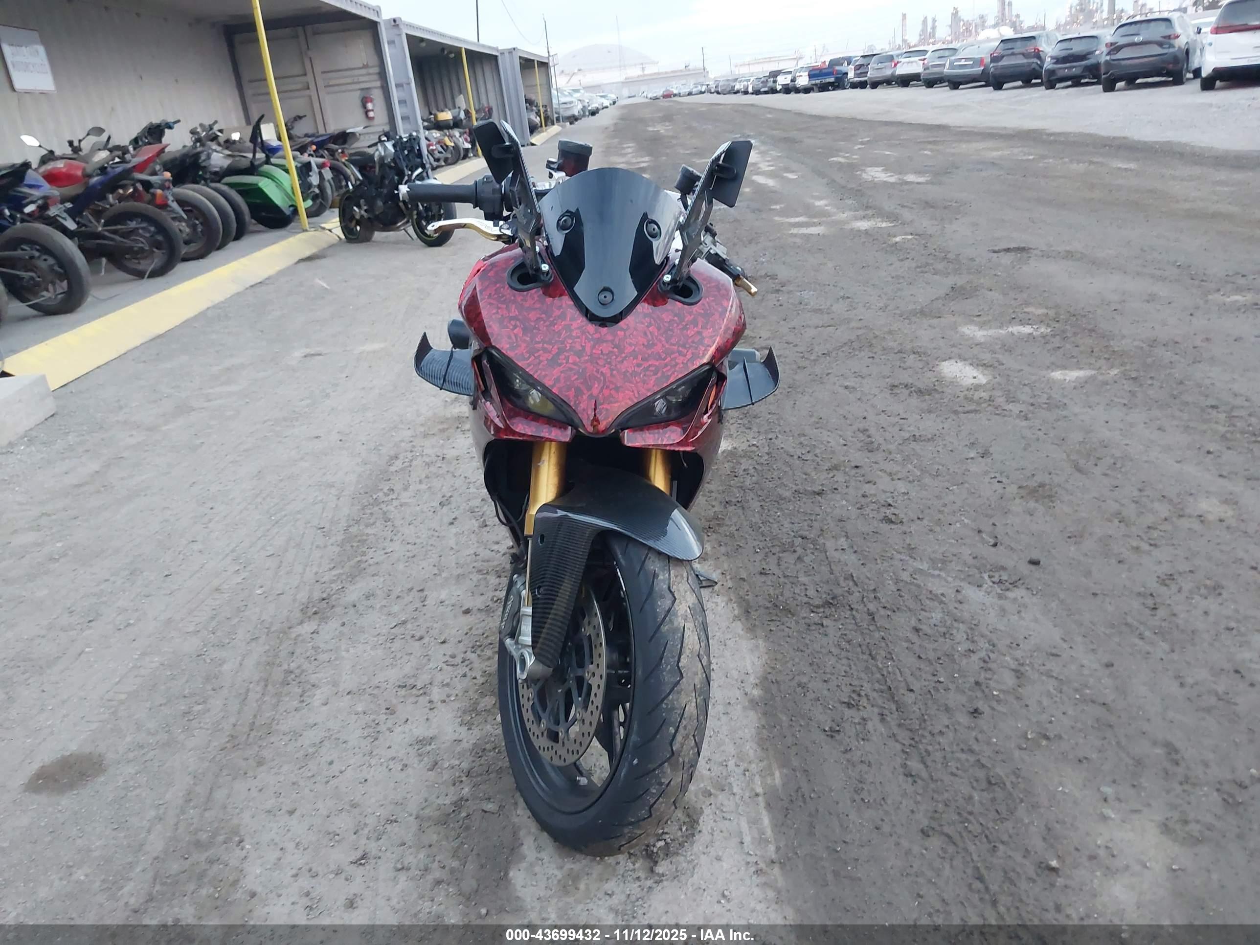 DUCATI SUPERSPORT image 5