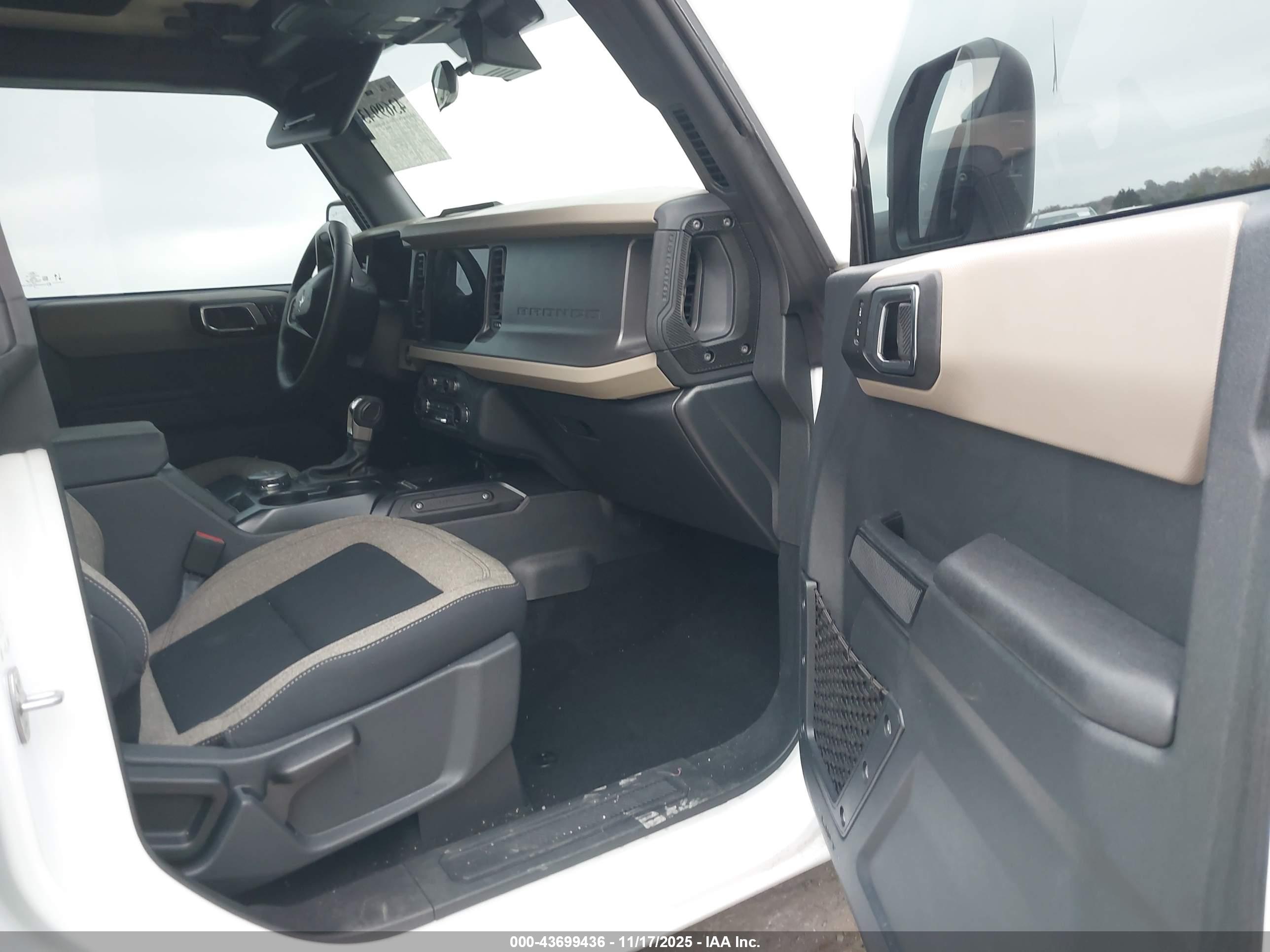 FORD BRONCO image 5