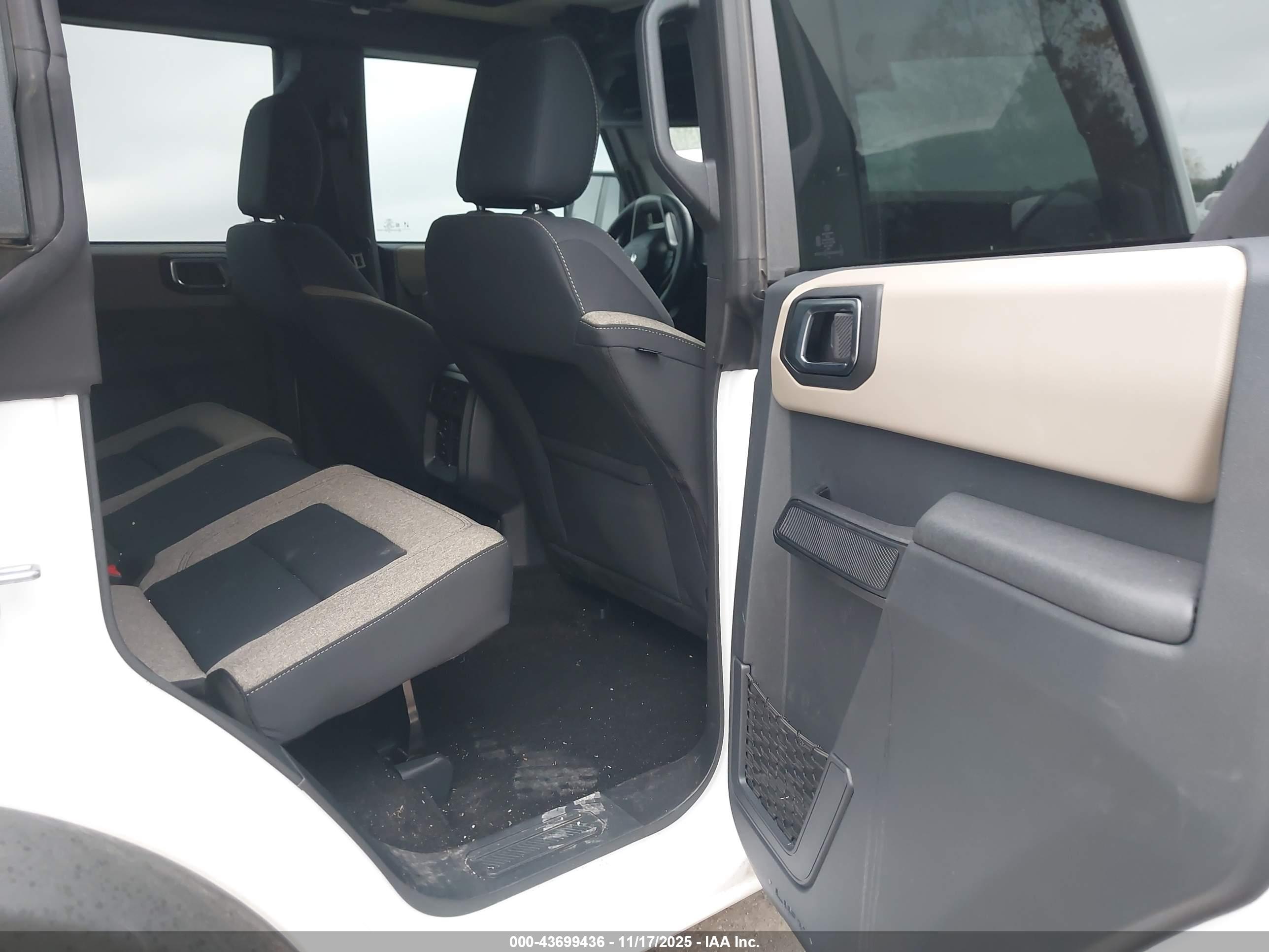 FORD BRONCO image 8