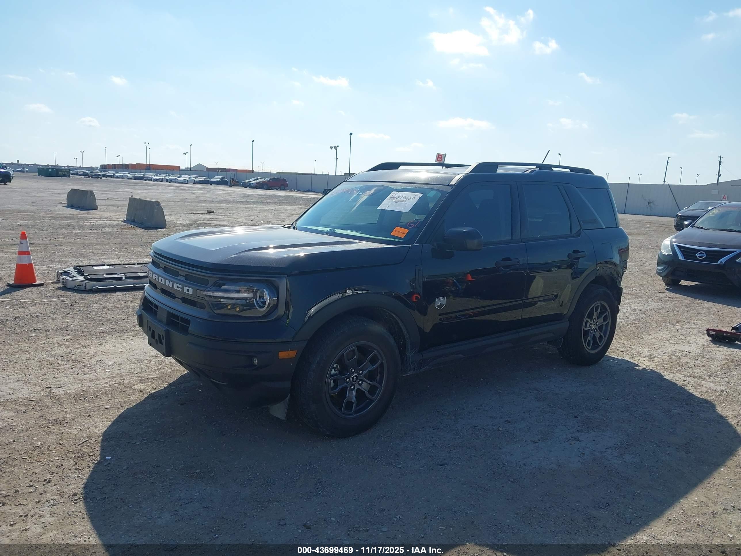 FORD BRONCO image 2