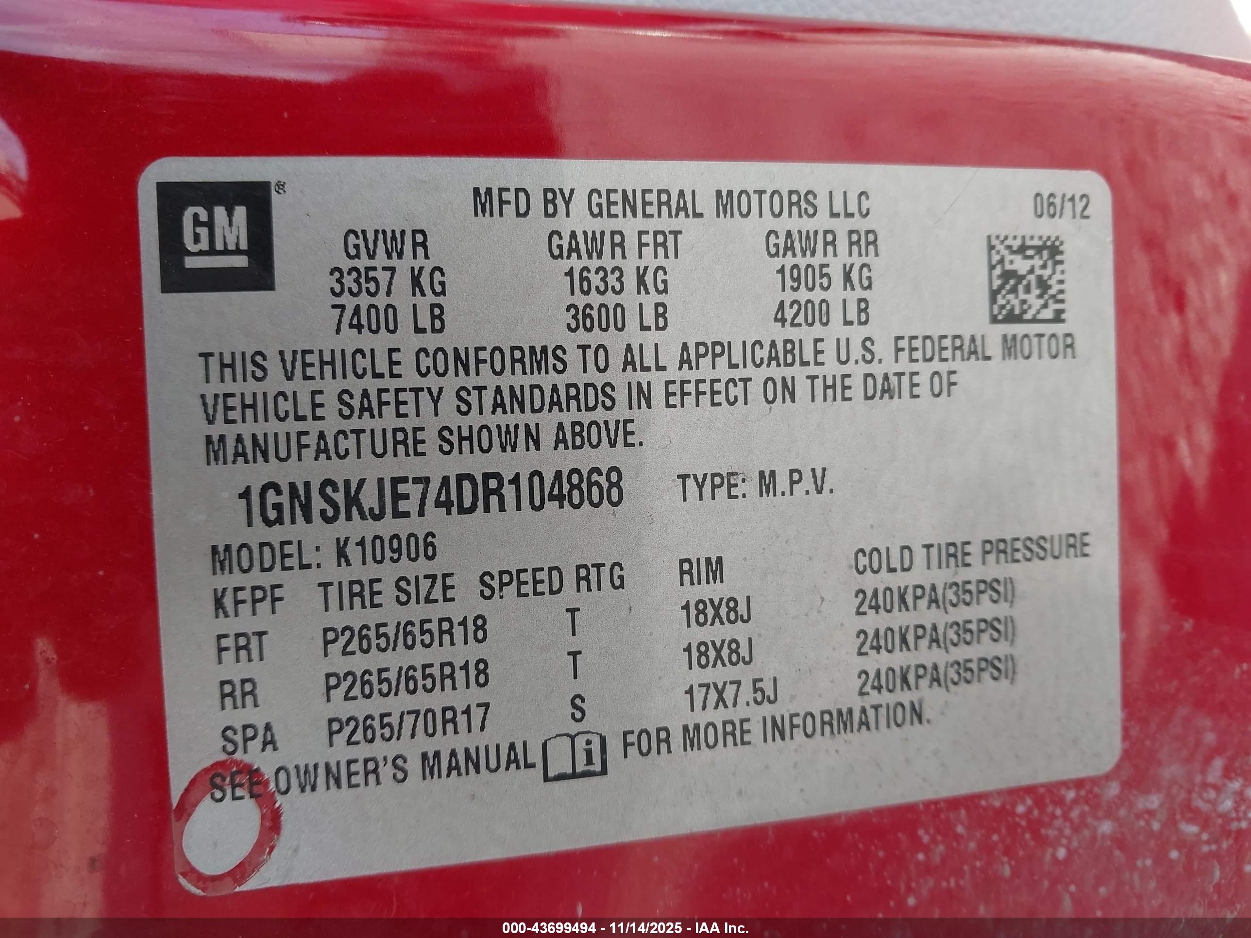 CHEVROLET SUBURBAN image 9
