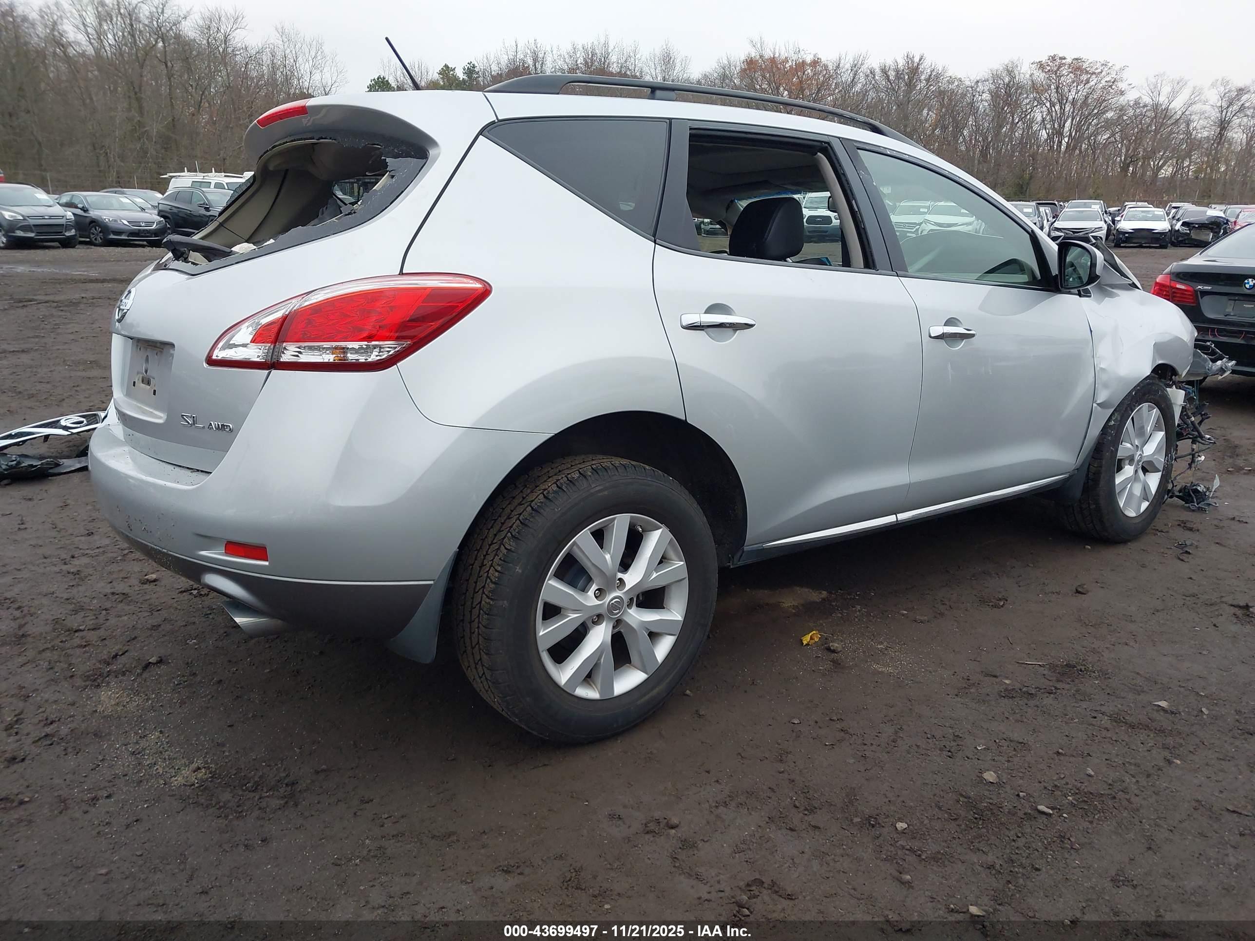 NISSAN MURANO image 4