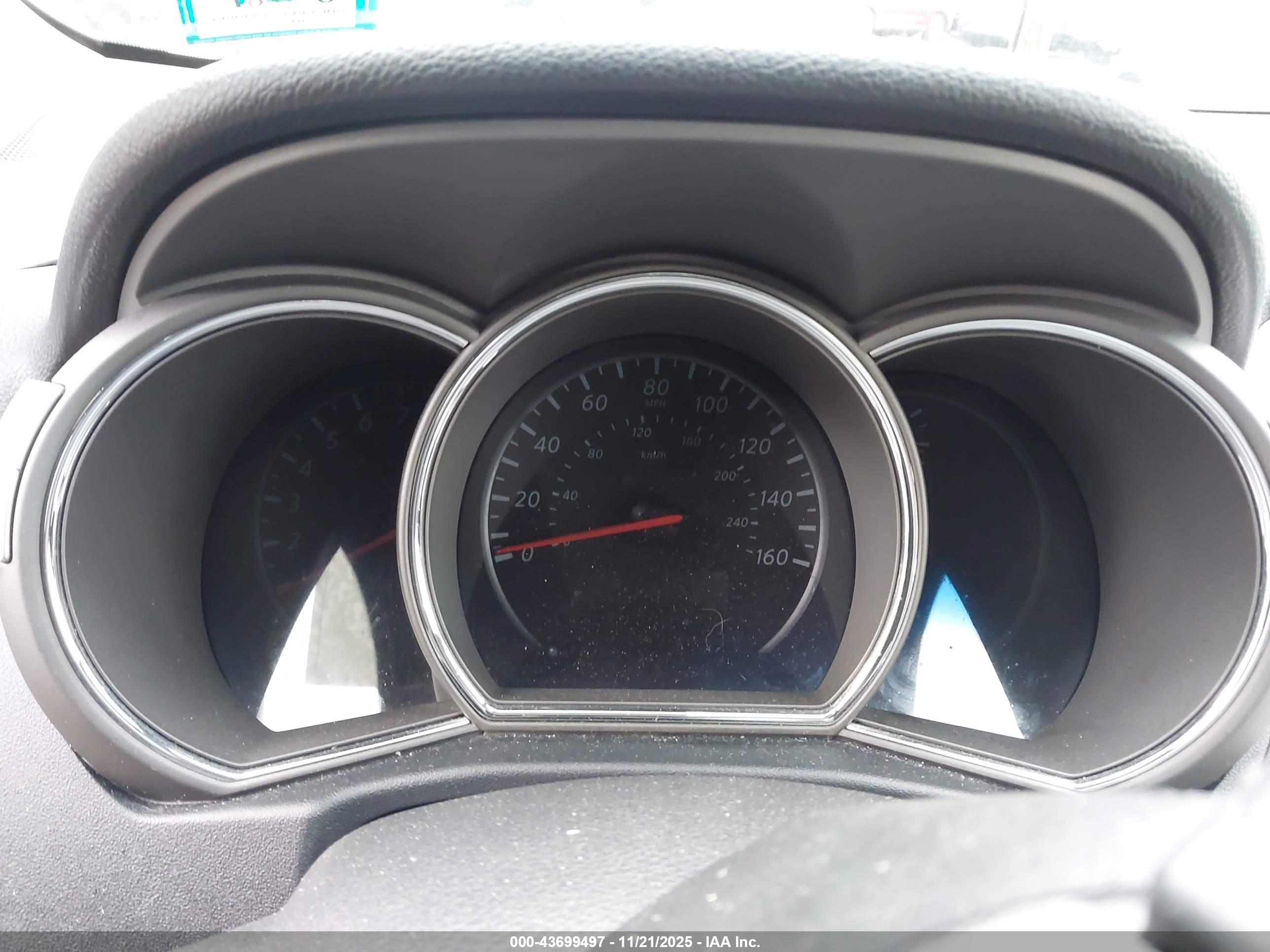NISSAN MURANO image 7
