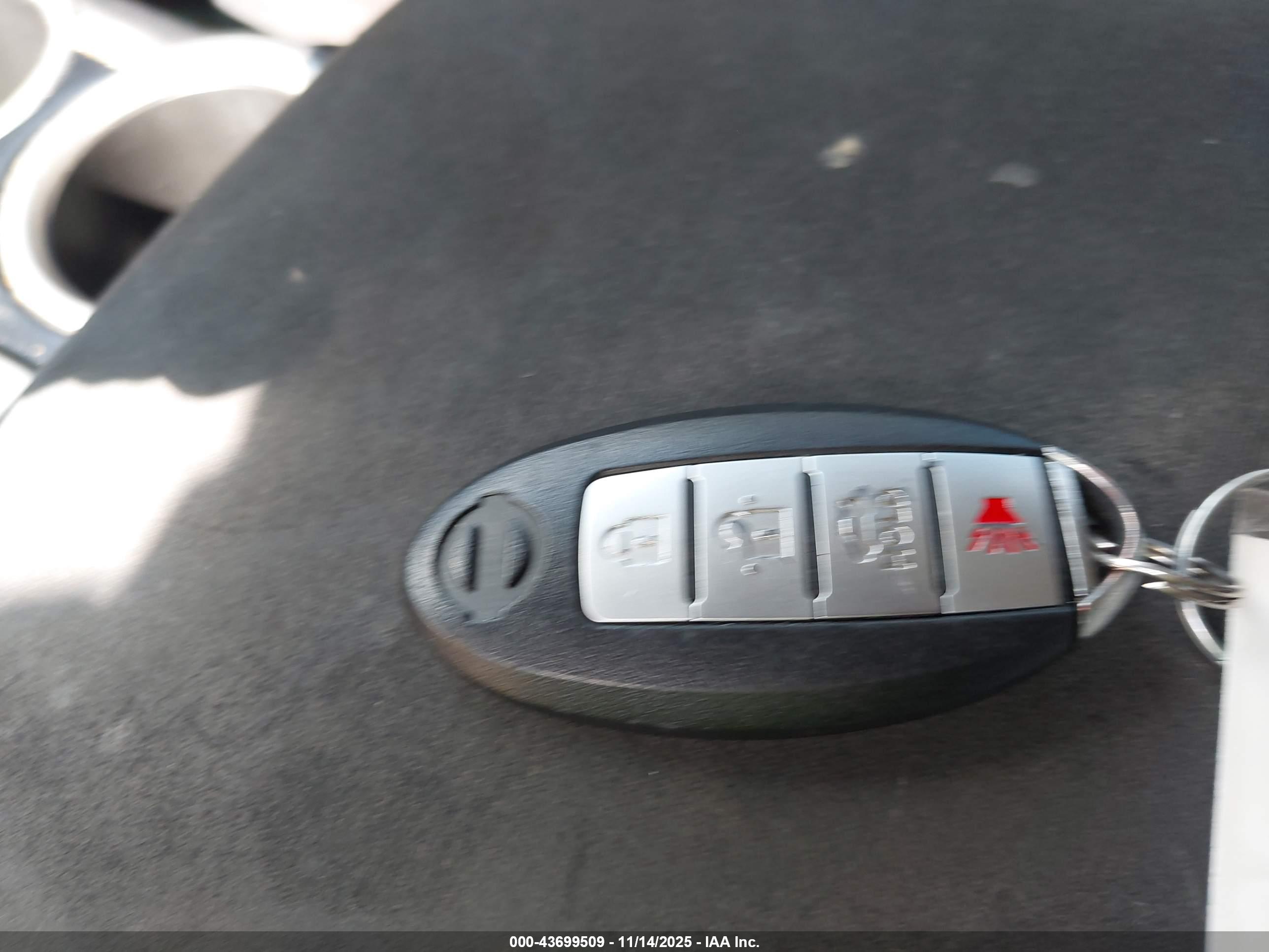 NISSAN PATHFINDER image 11