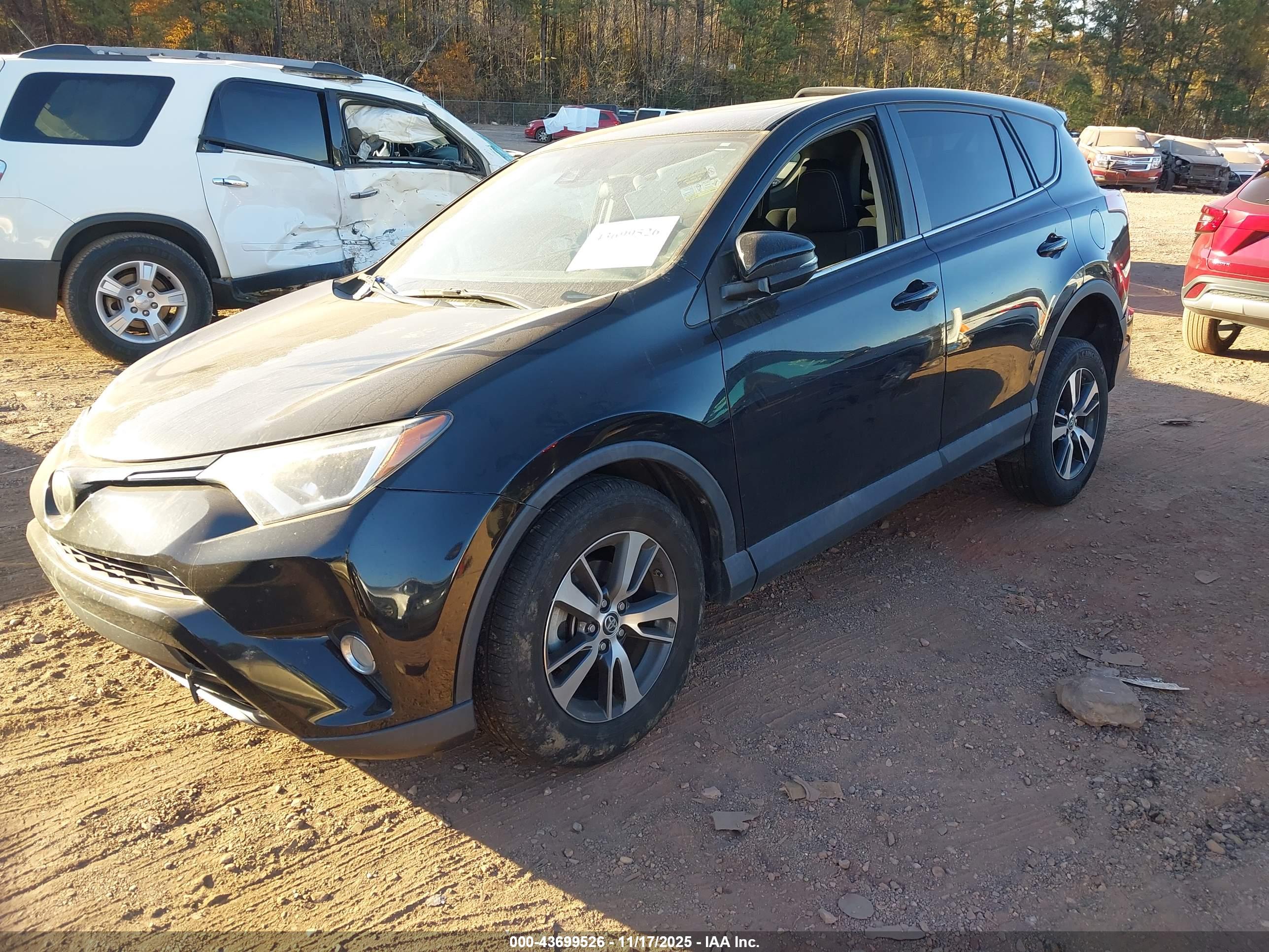 TOYOTA RAV4 image 2
