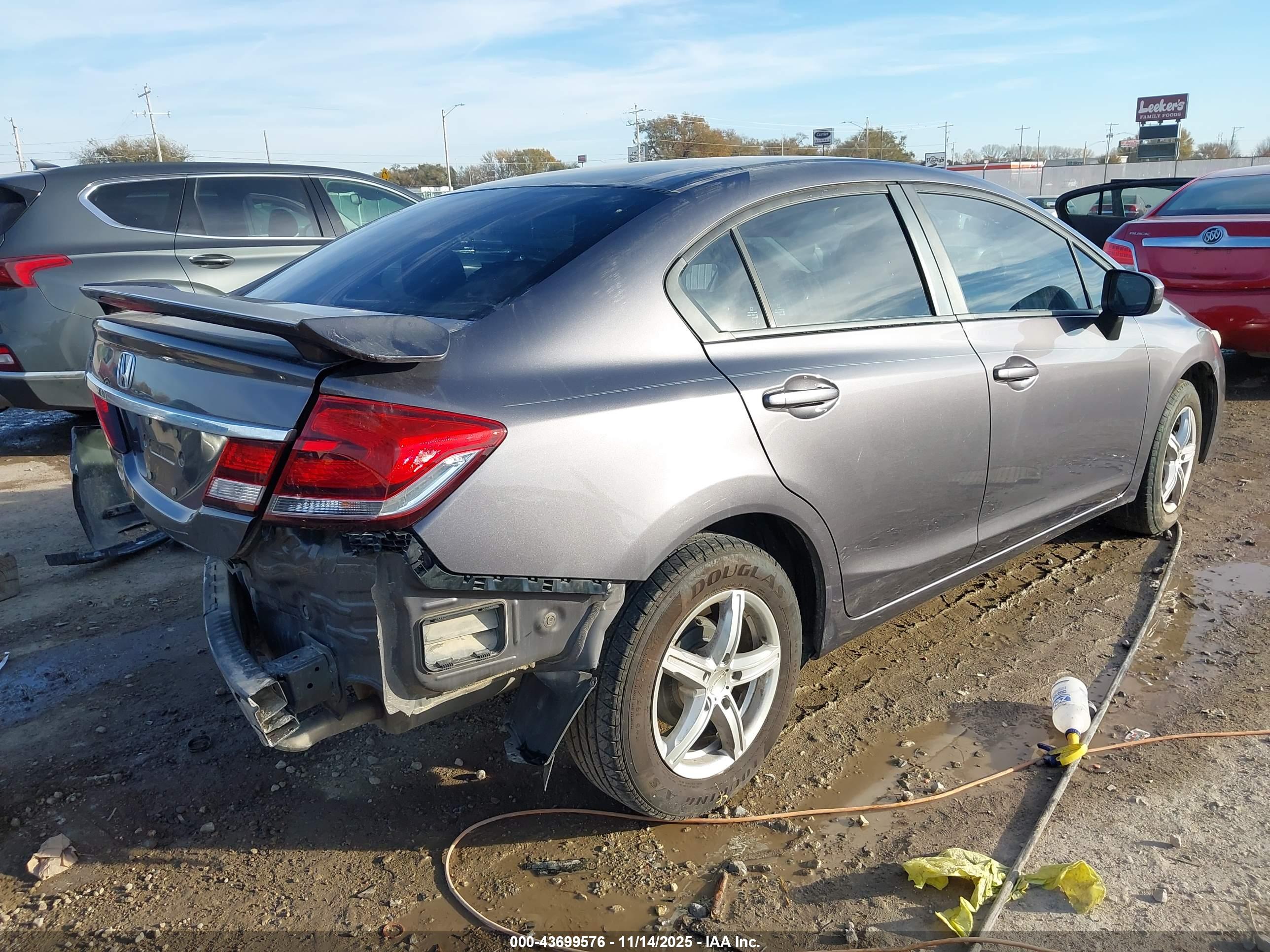 HONDA CIVIC image 4