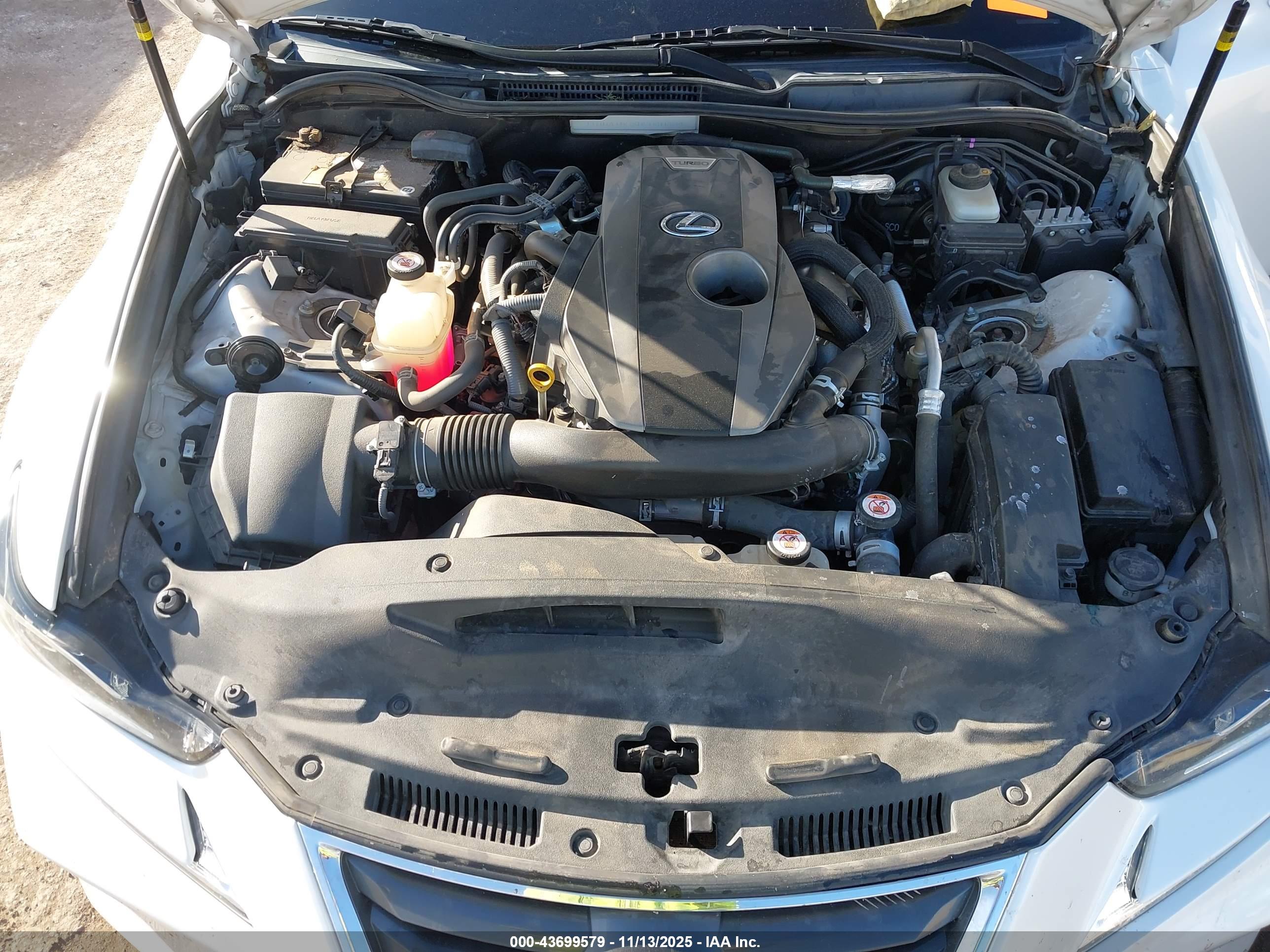 LEXUS IS image 10