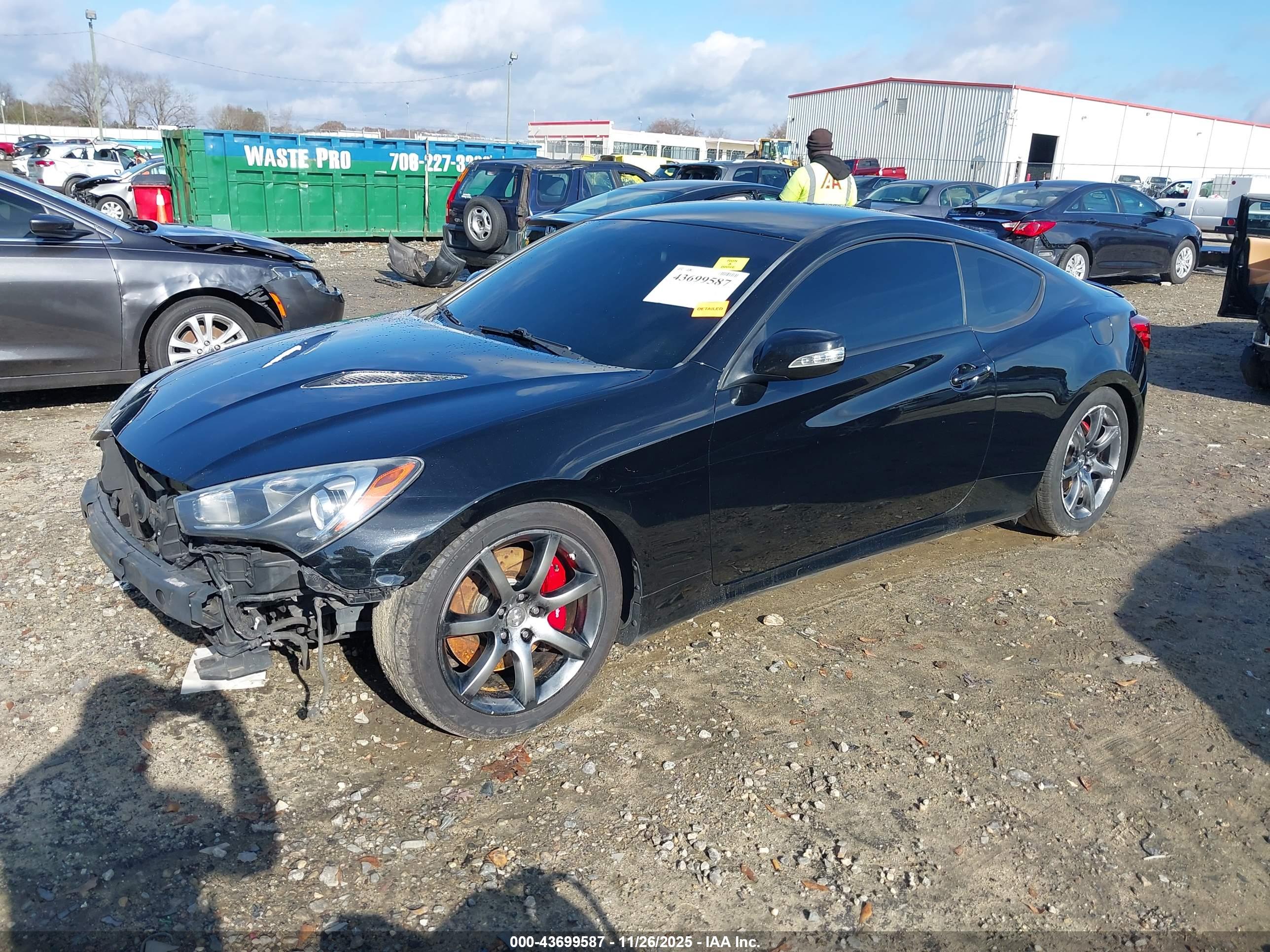 HYUNDAI GENESIS image 2