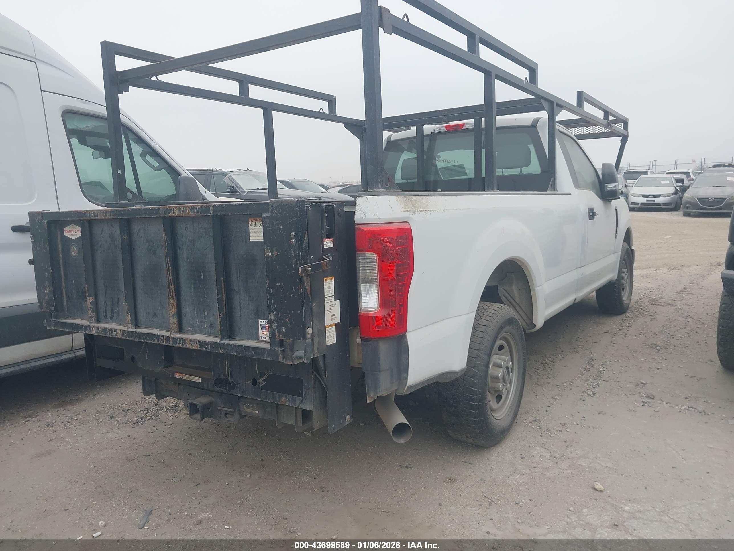 FORD F-250 image 4