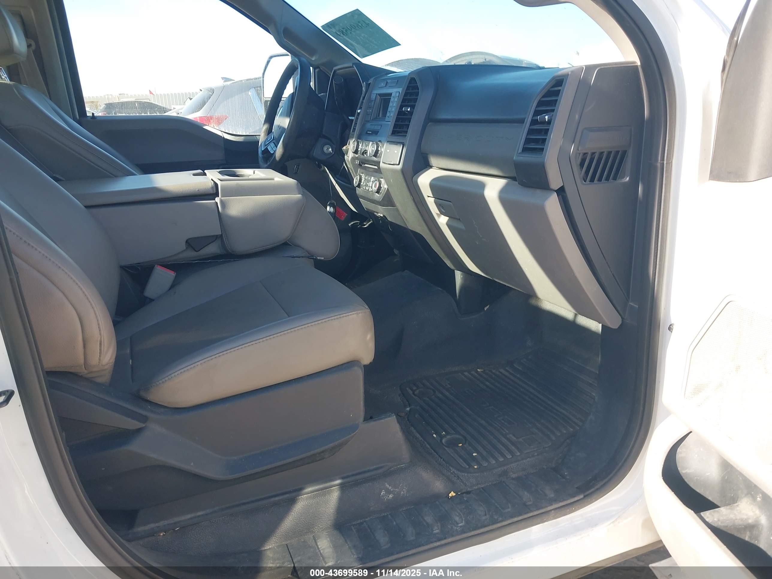 FORD F-250 image 5