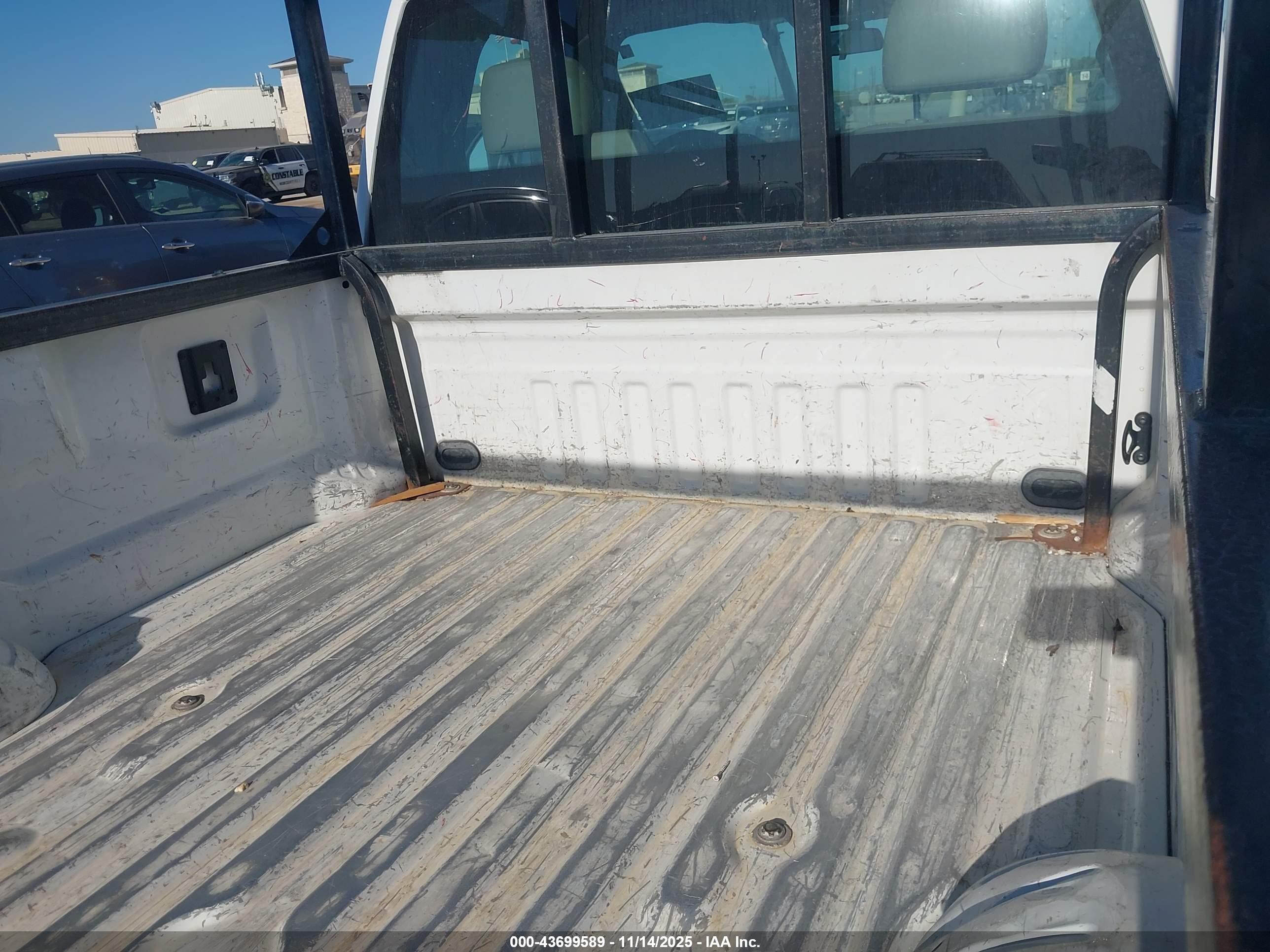 FORD F-250 image 8