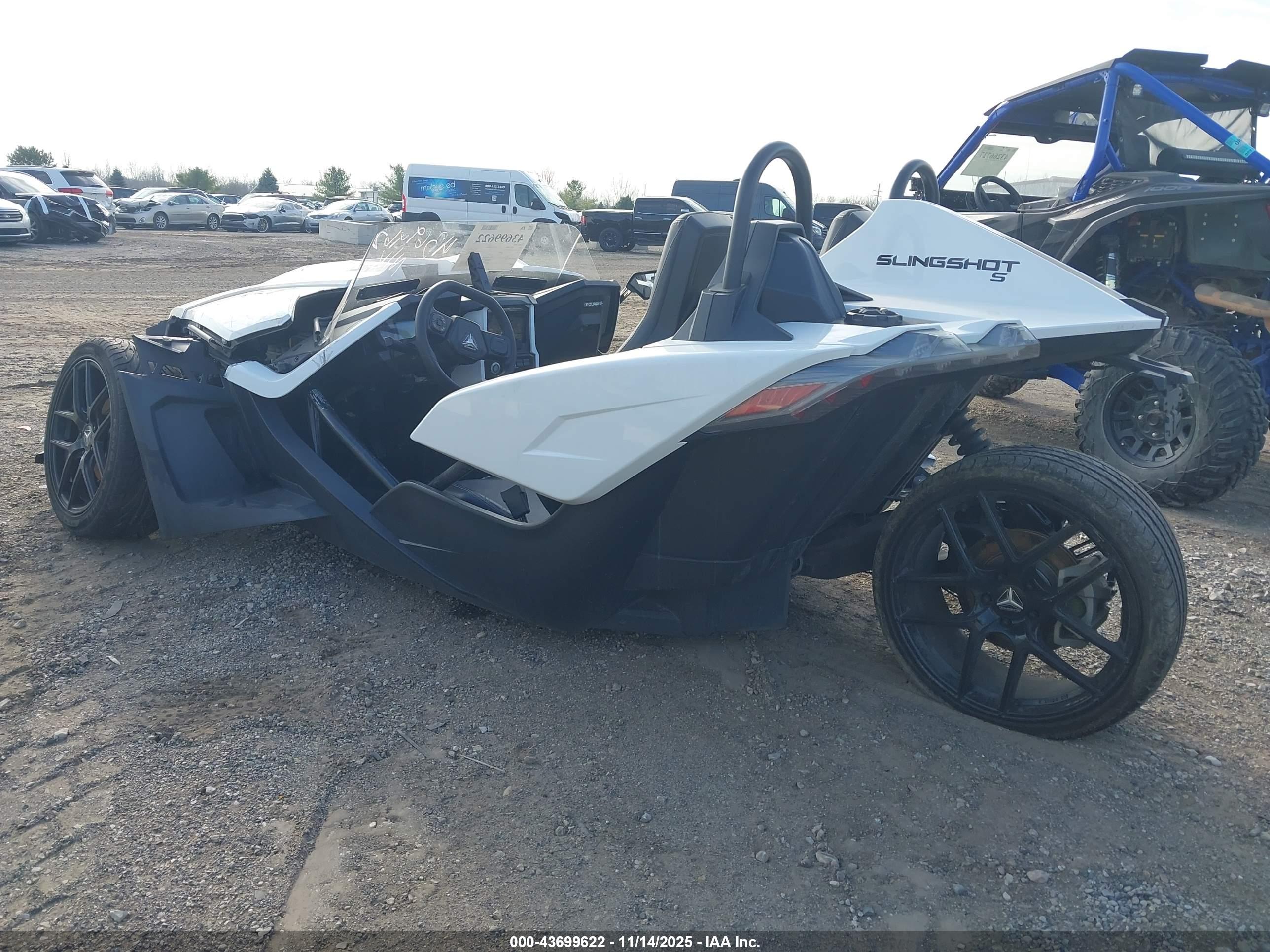 POLARIS SLINGSHOT image 3
