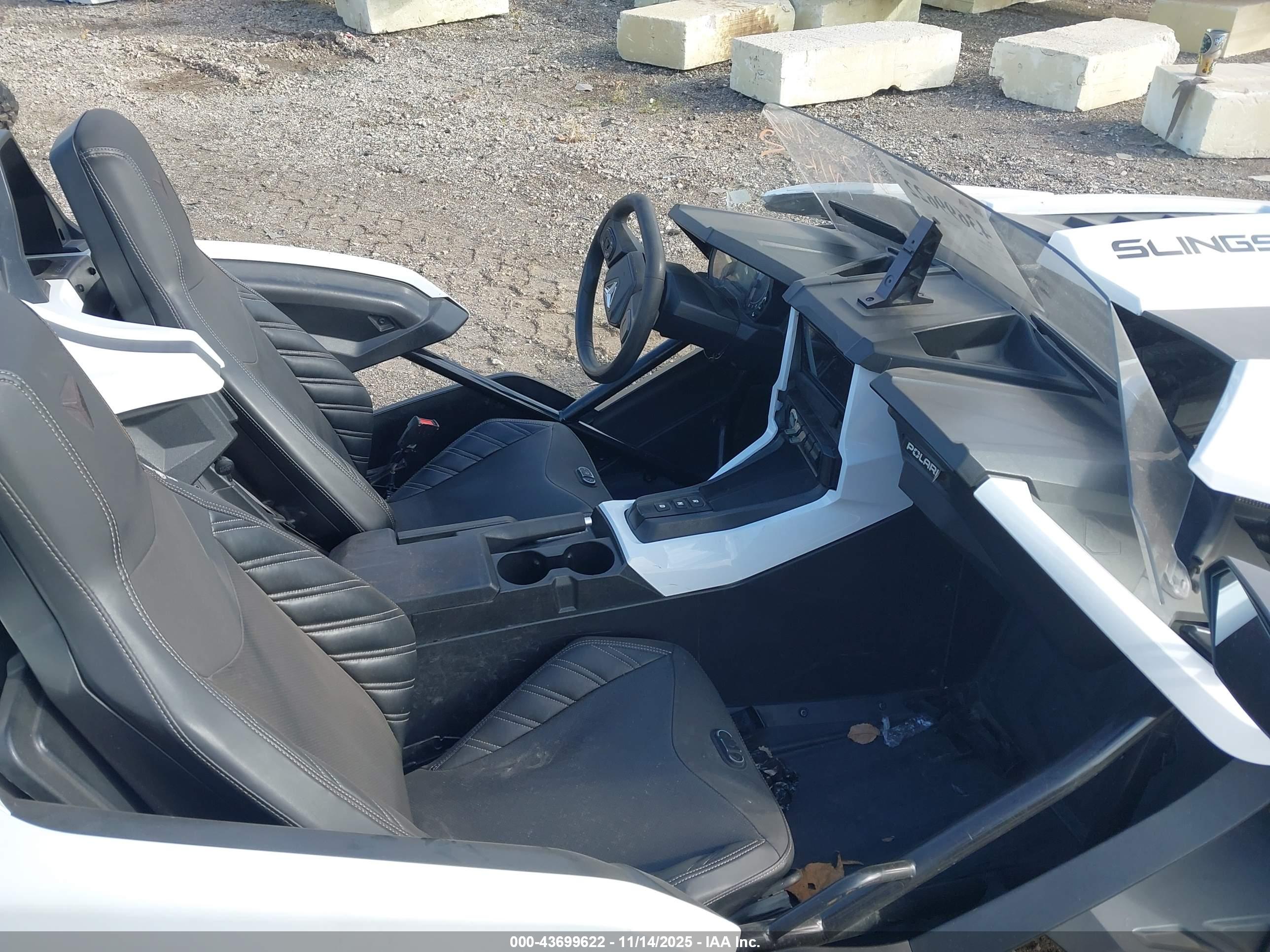 POLARIS SLINGSHOT image 5