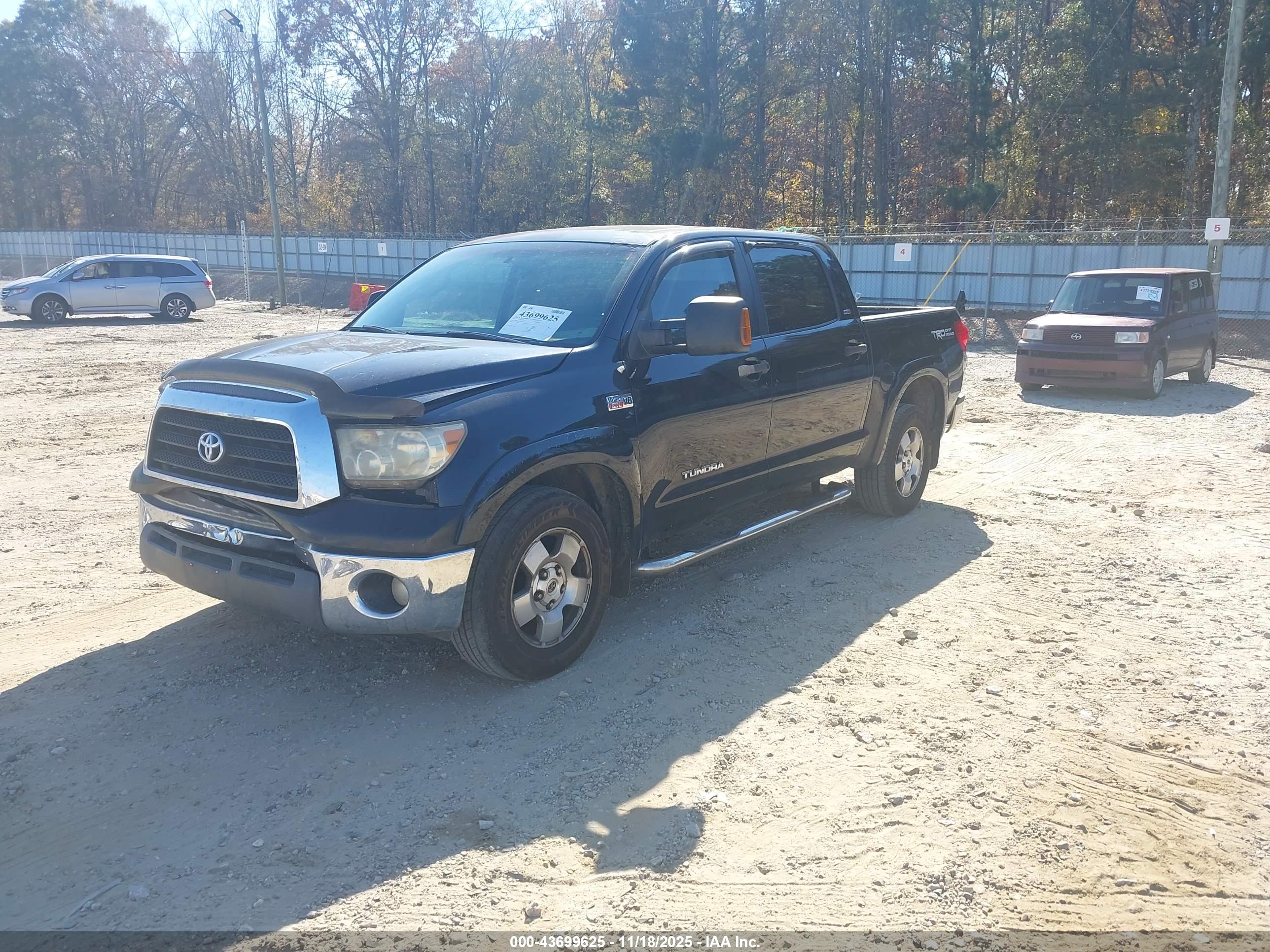 TOYOTA TUNDRA image 2