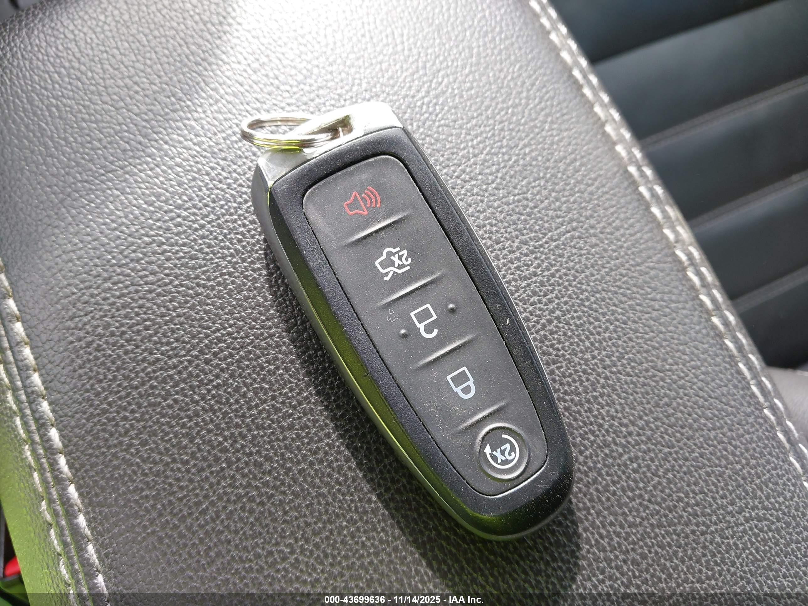 FORD ESCAPE image 11
